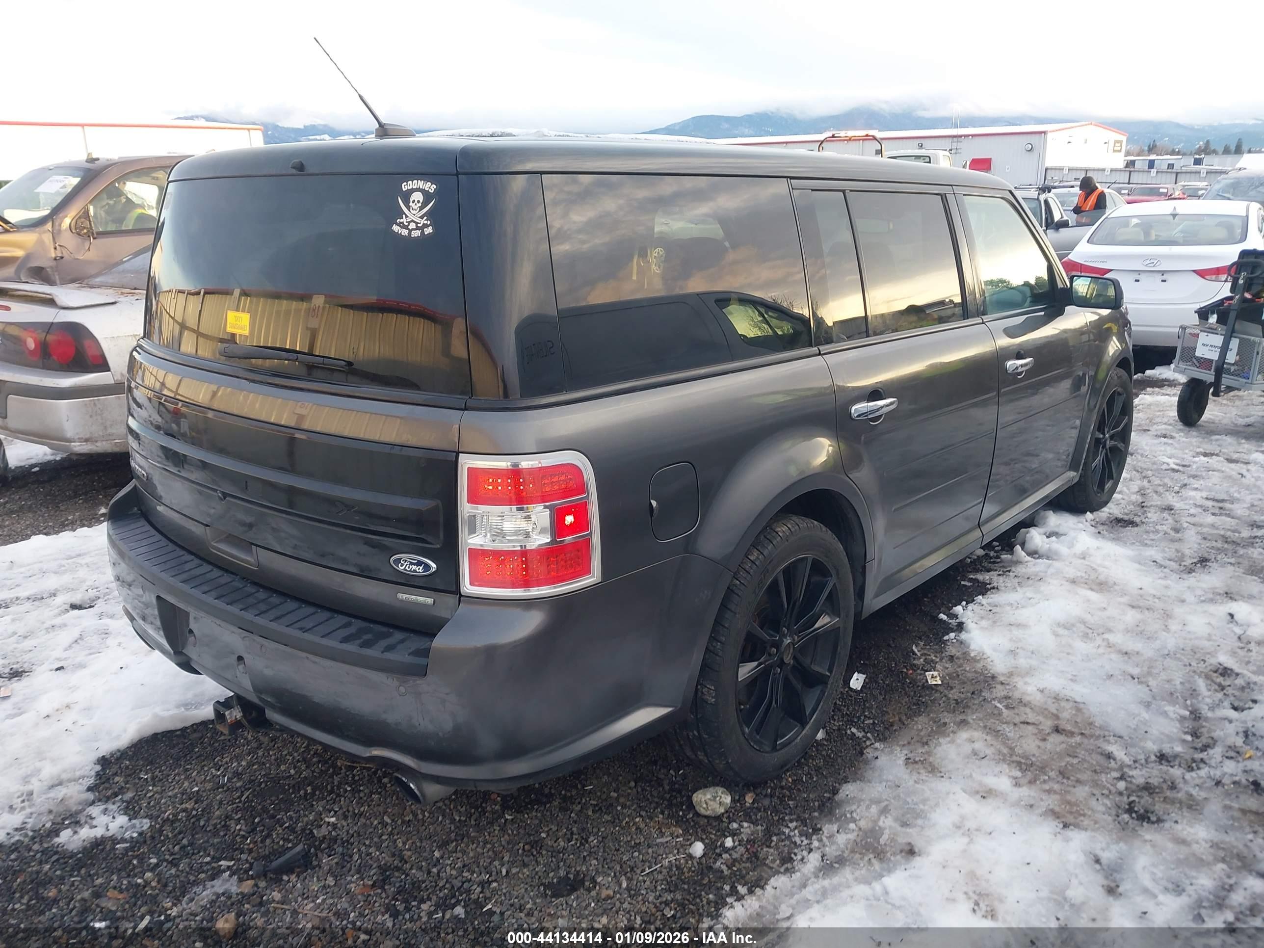 FORD FLEX image 4