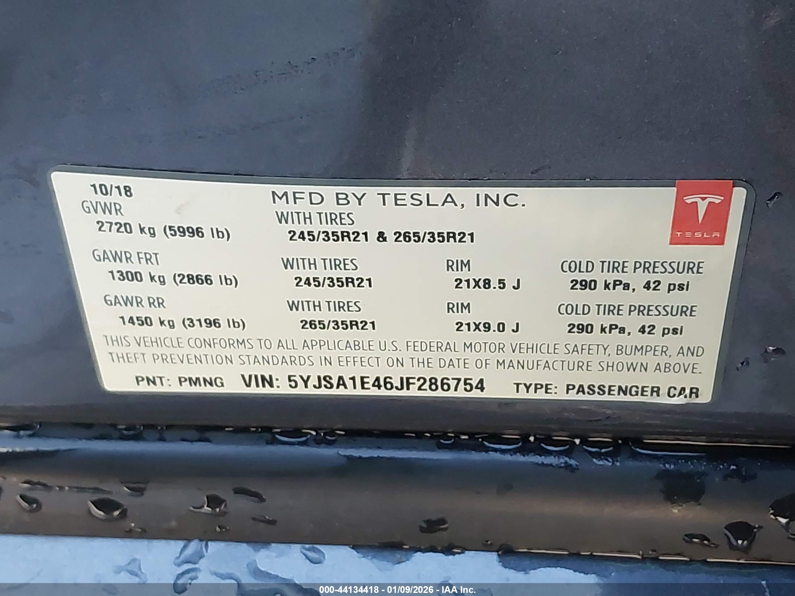 TESLA MODEL image 9