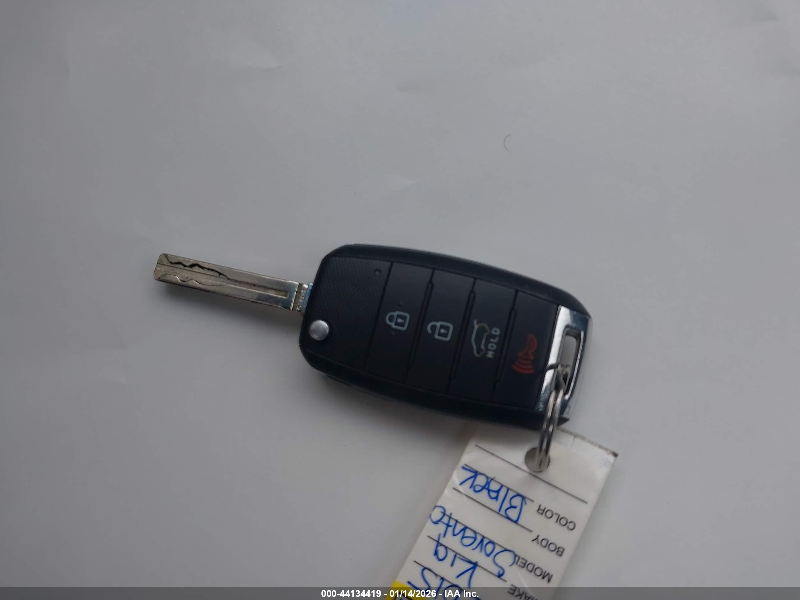 KIA SORENTO image 11