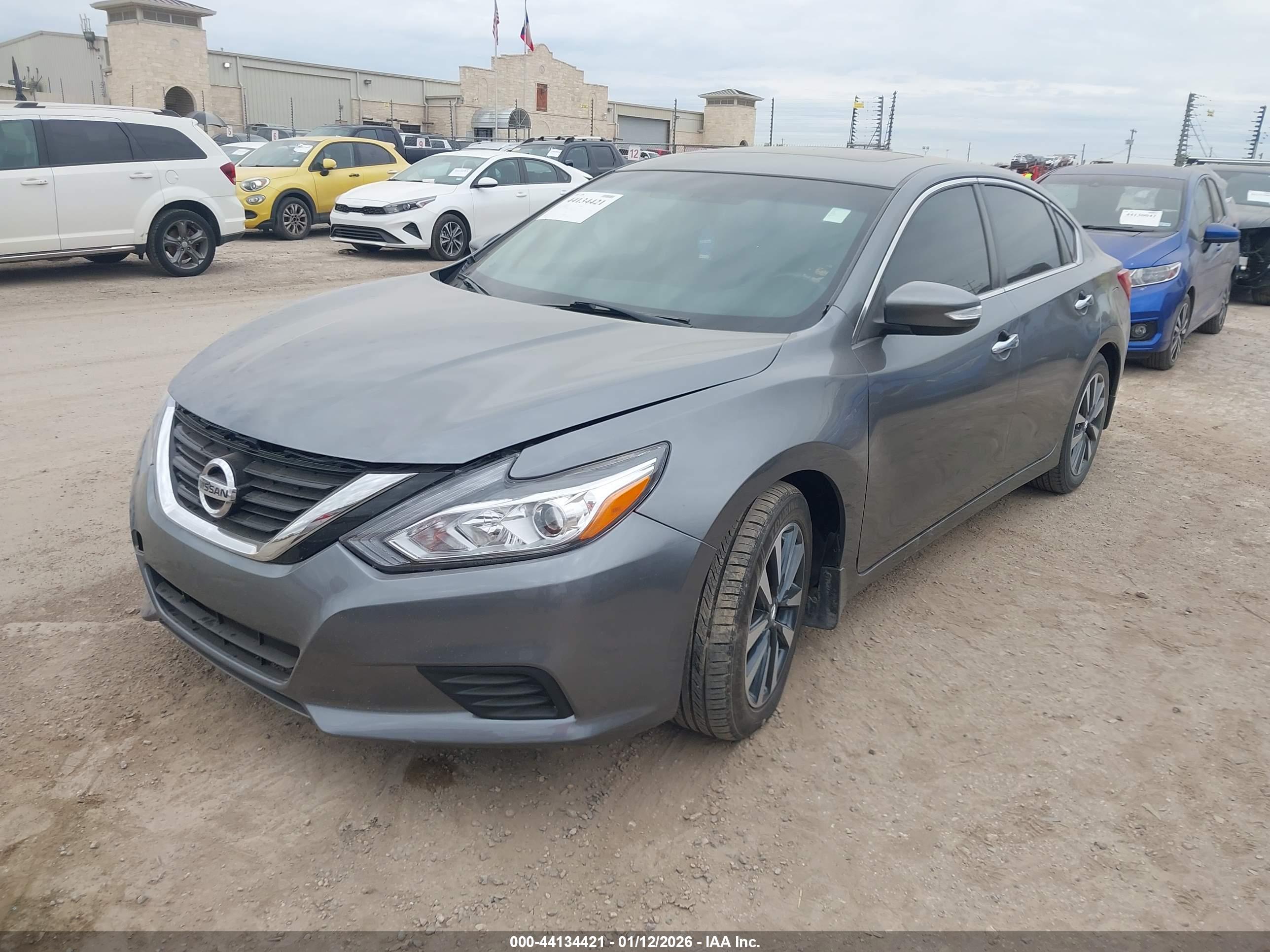 NISSAN ALTIMA image 2