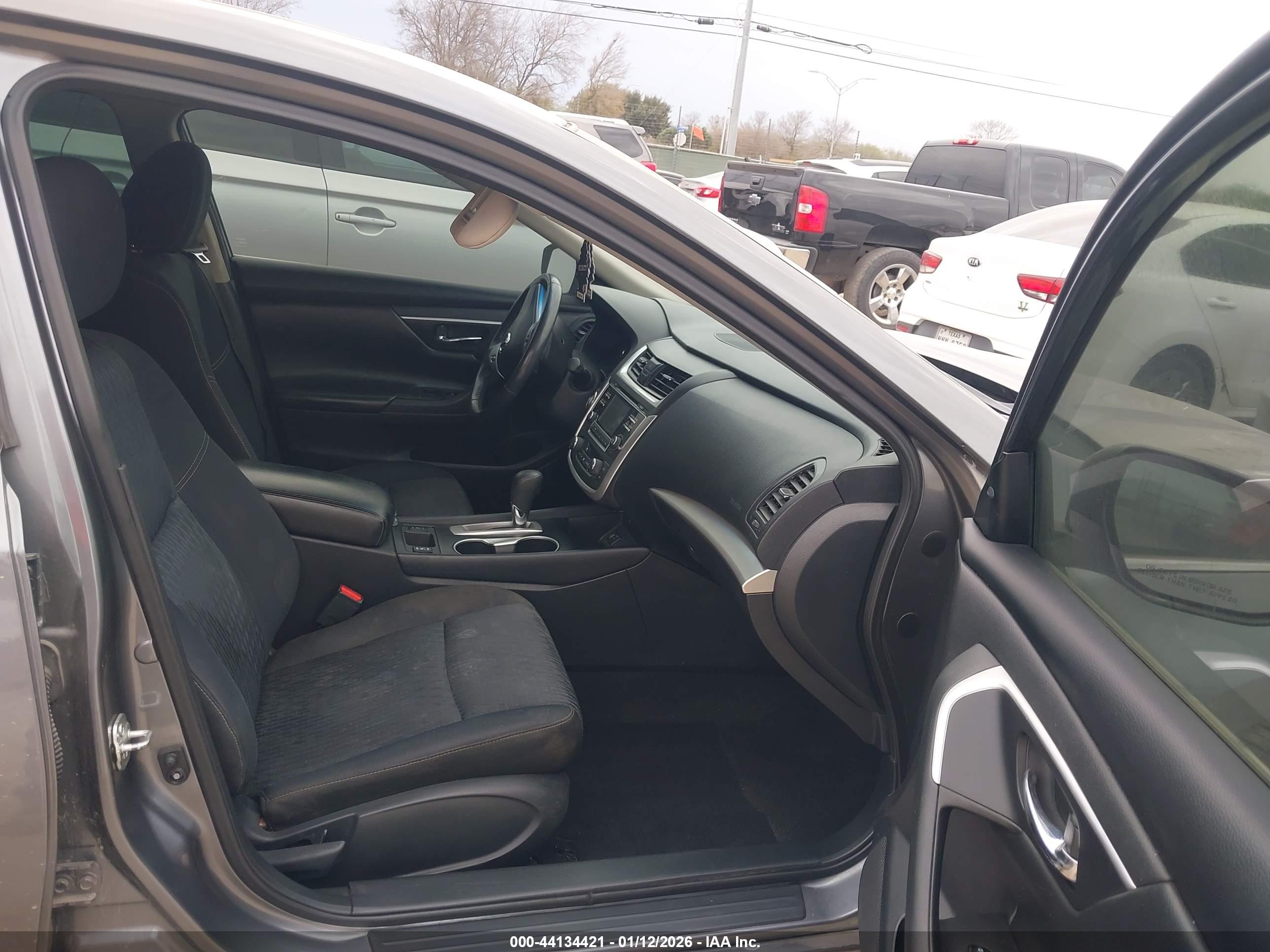 NISSAN ALTIMA image 5
