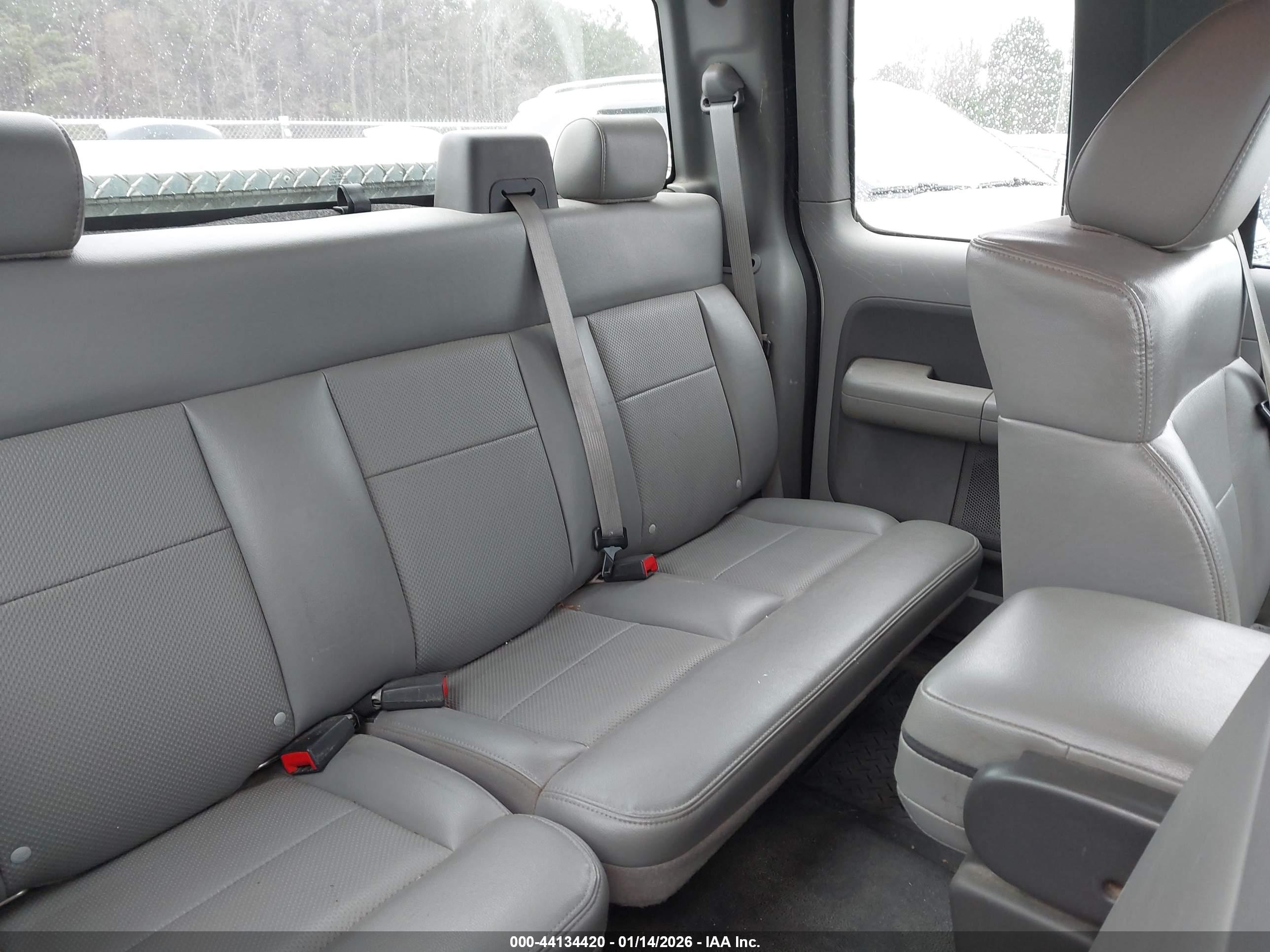 FORD F-150 image 8