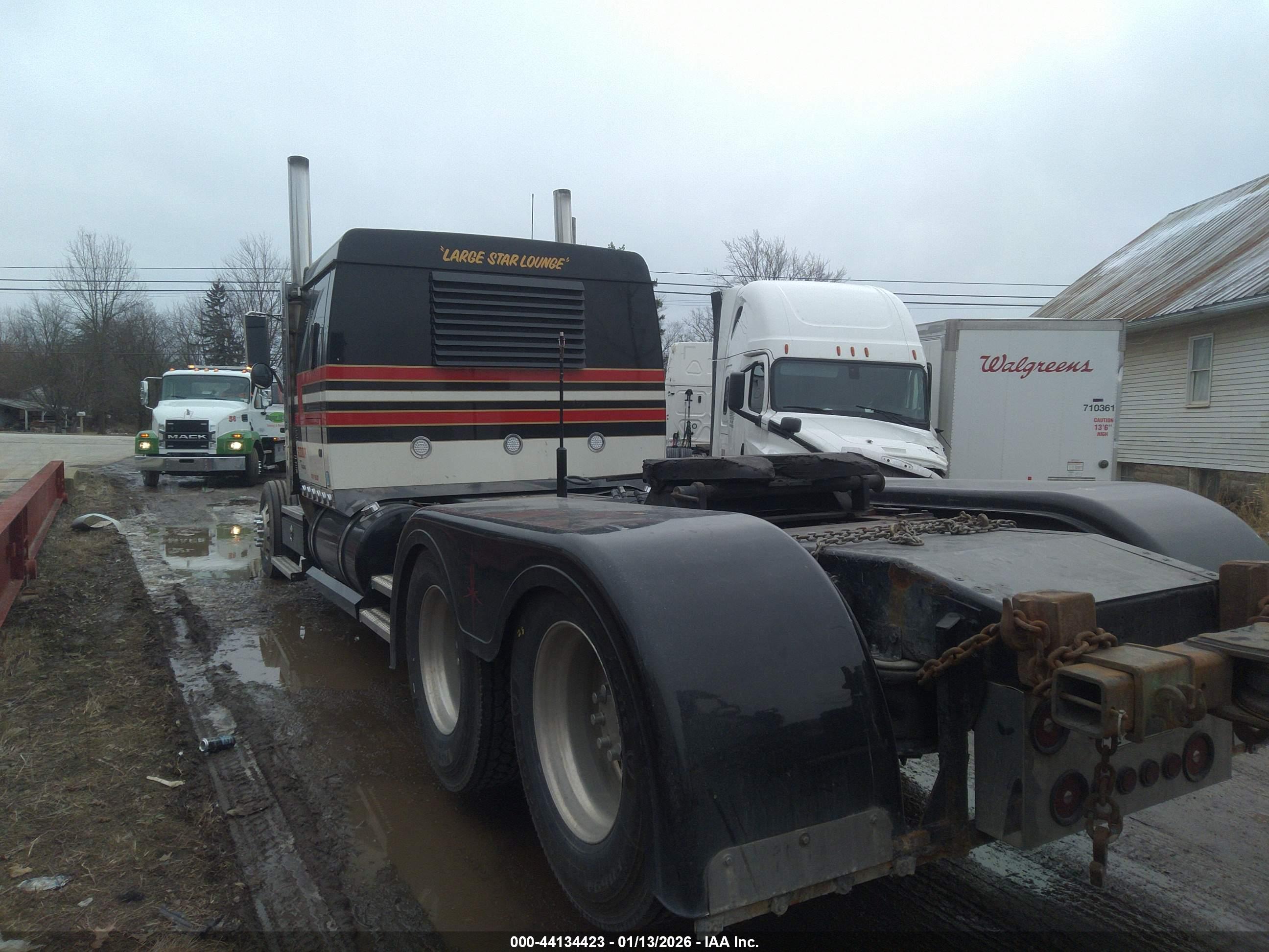 WESTERN STAR image 3