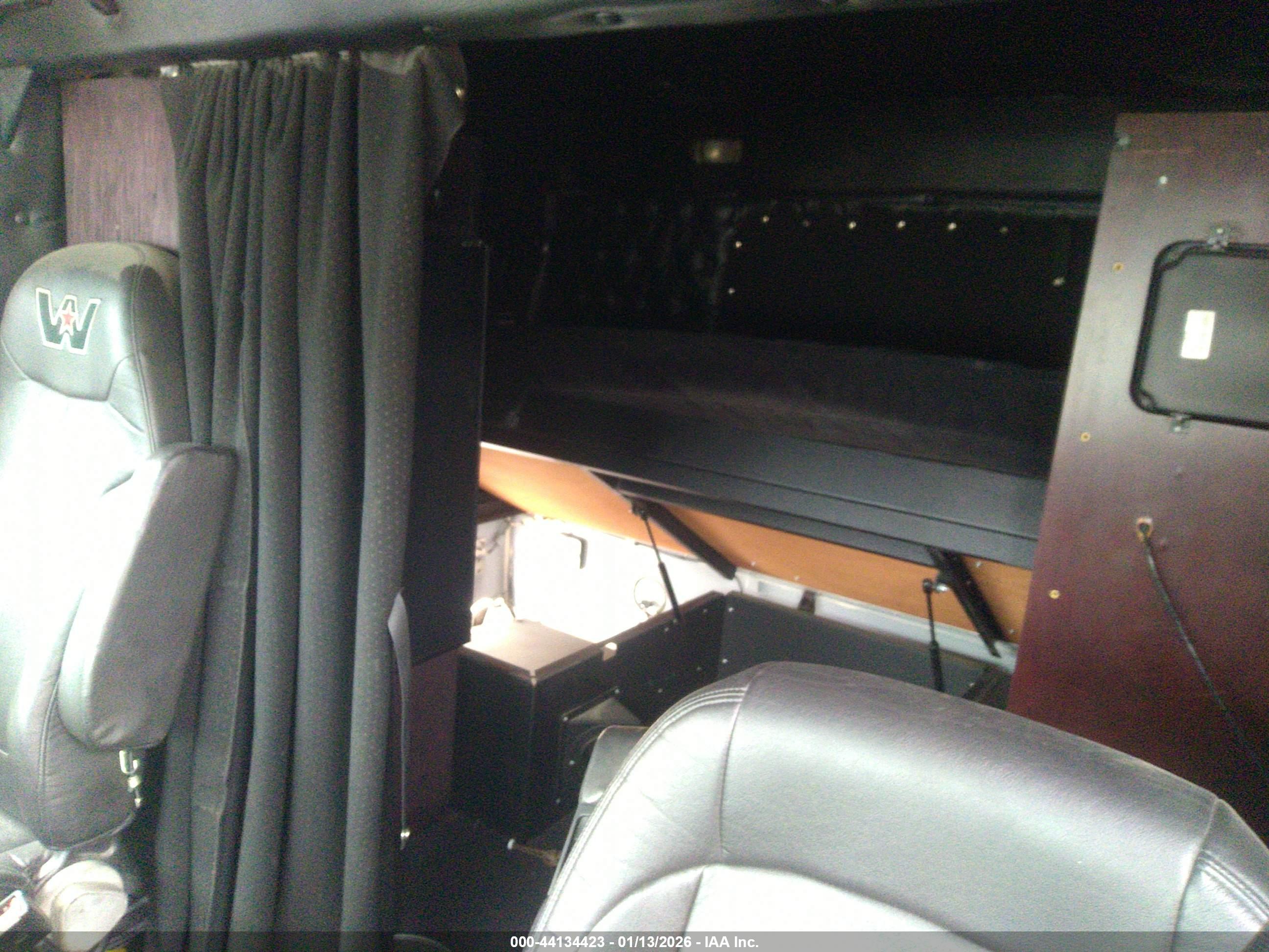 WESTERN STAR image 7