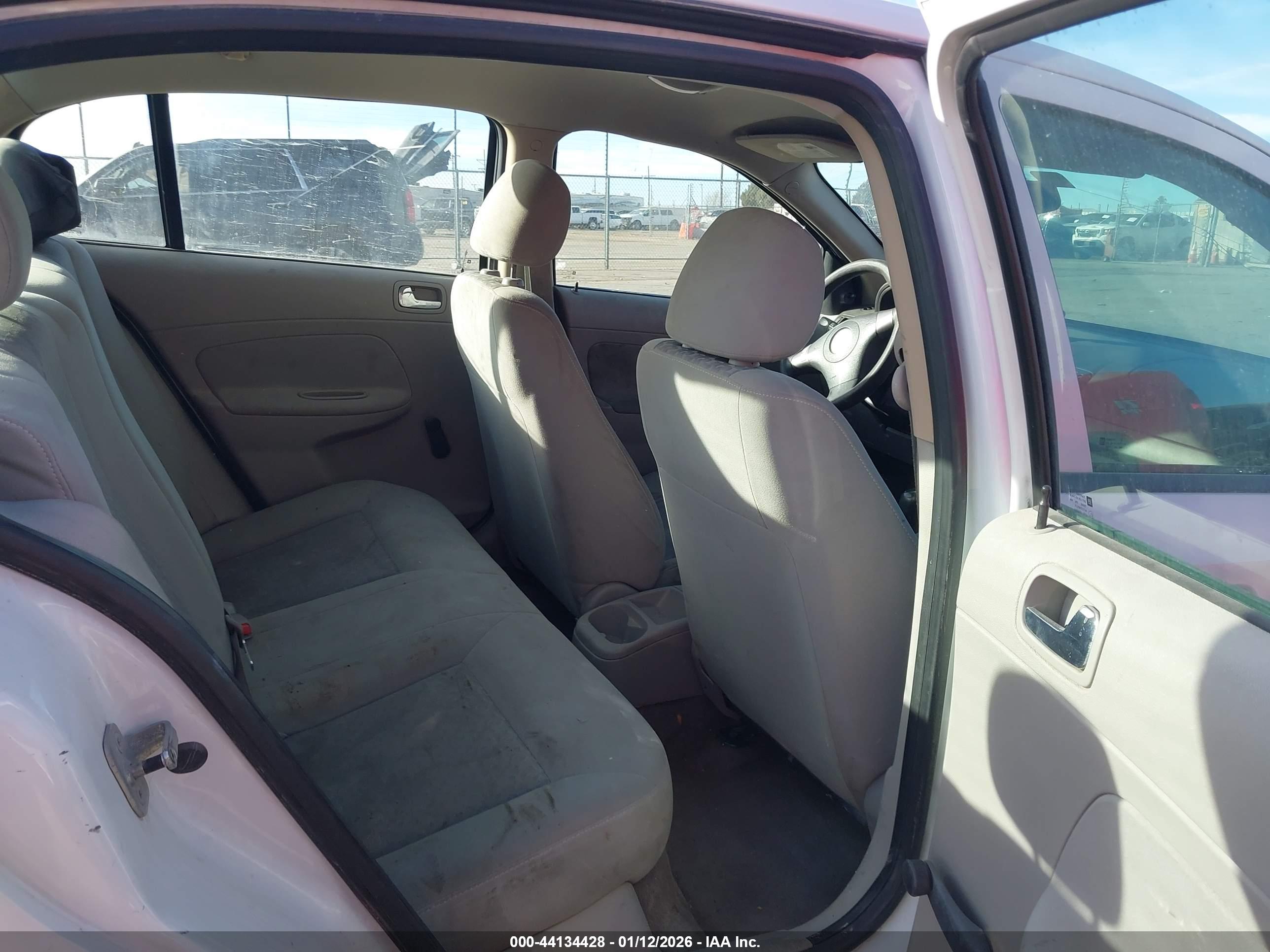 CHEVROLET COBALT image 8