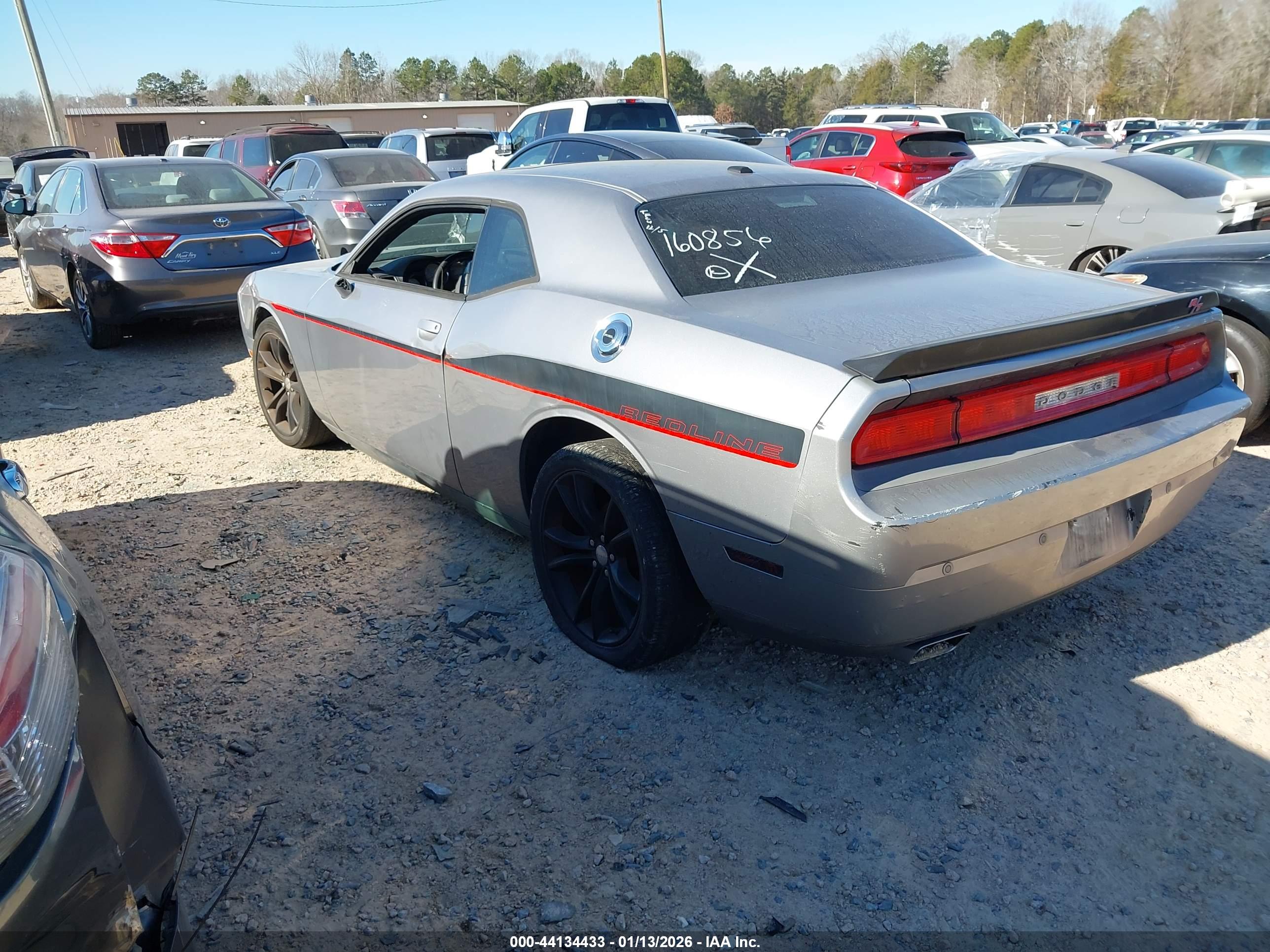 DODGE CHALLENGER image 3