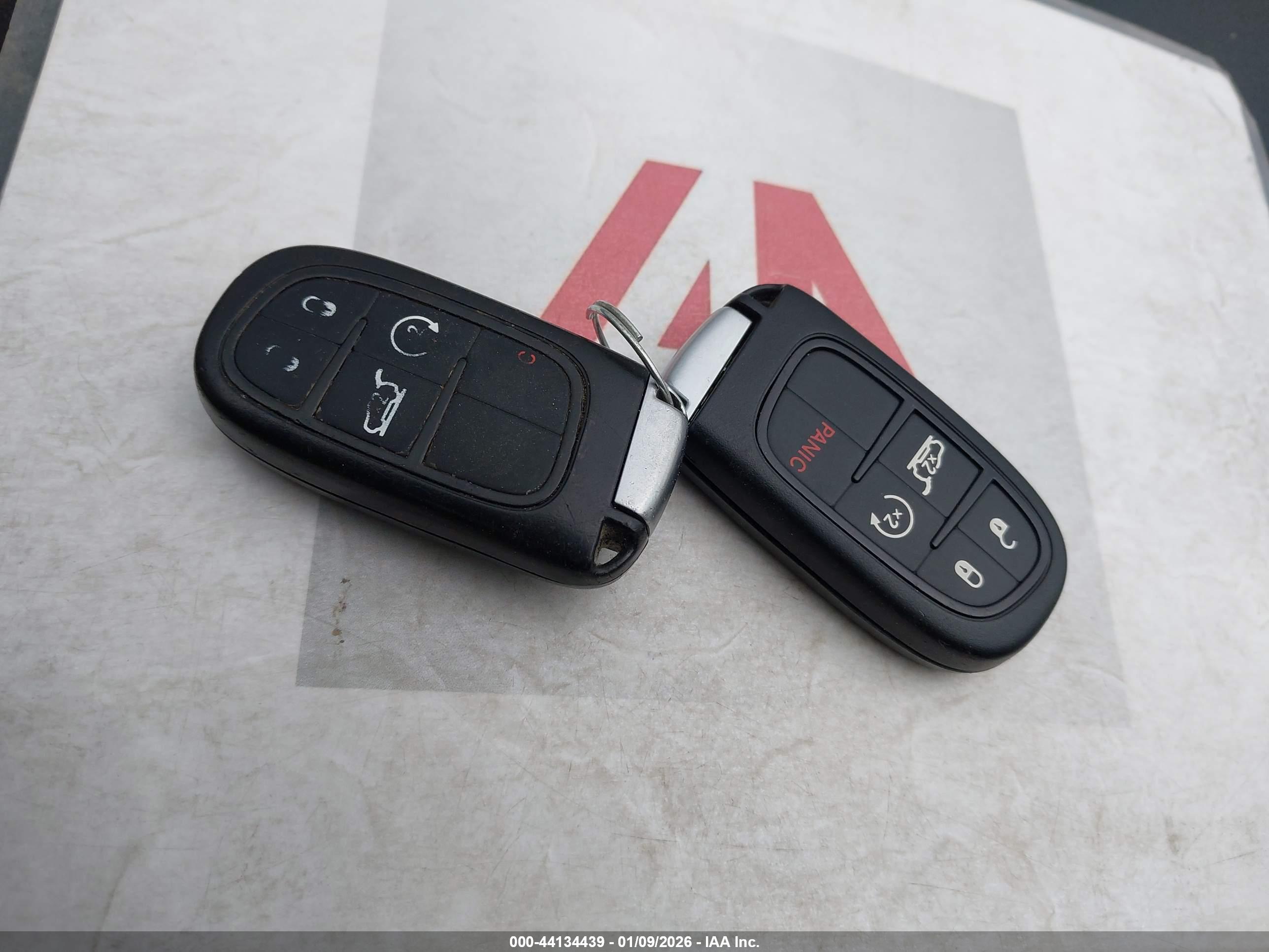 JEEP CHEROKEE image 11