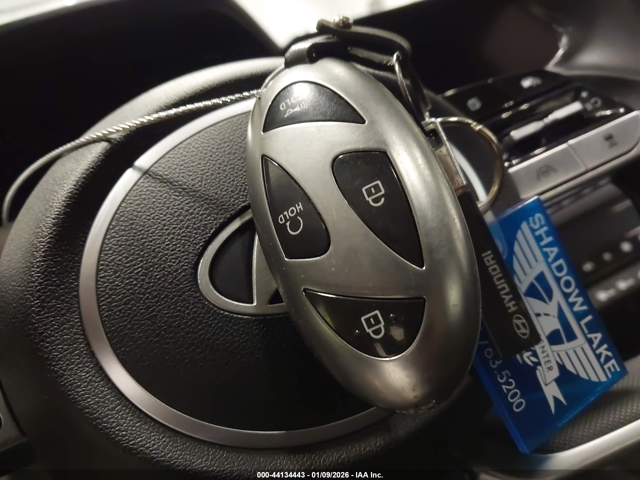 HYUNDAI ELANTRA image 11