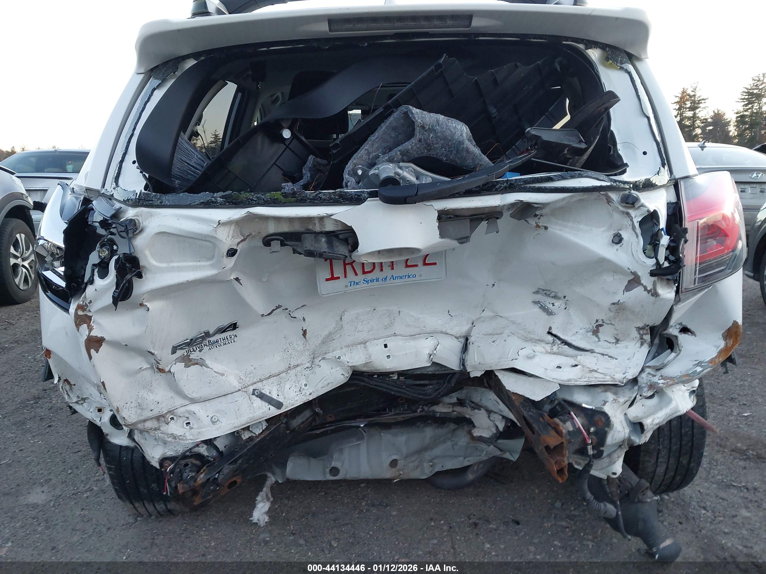 TOYOTA RAV4 image 6