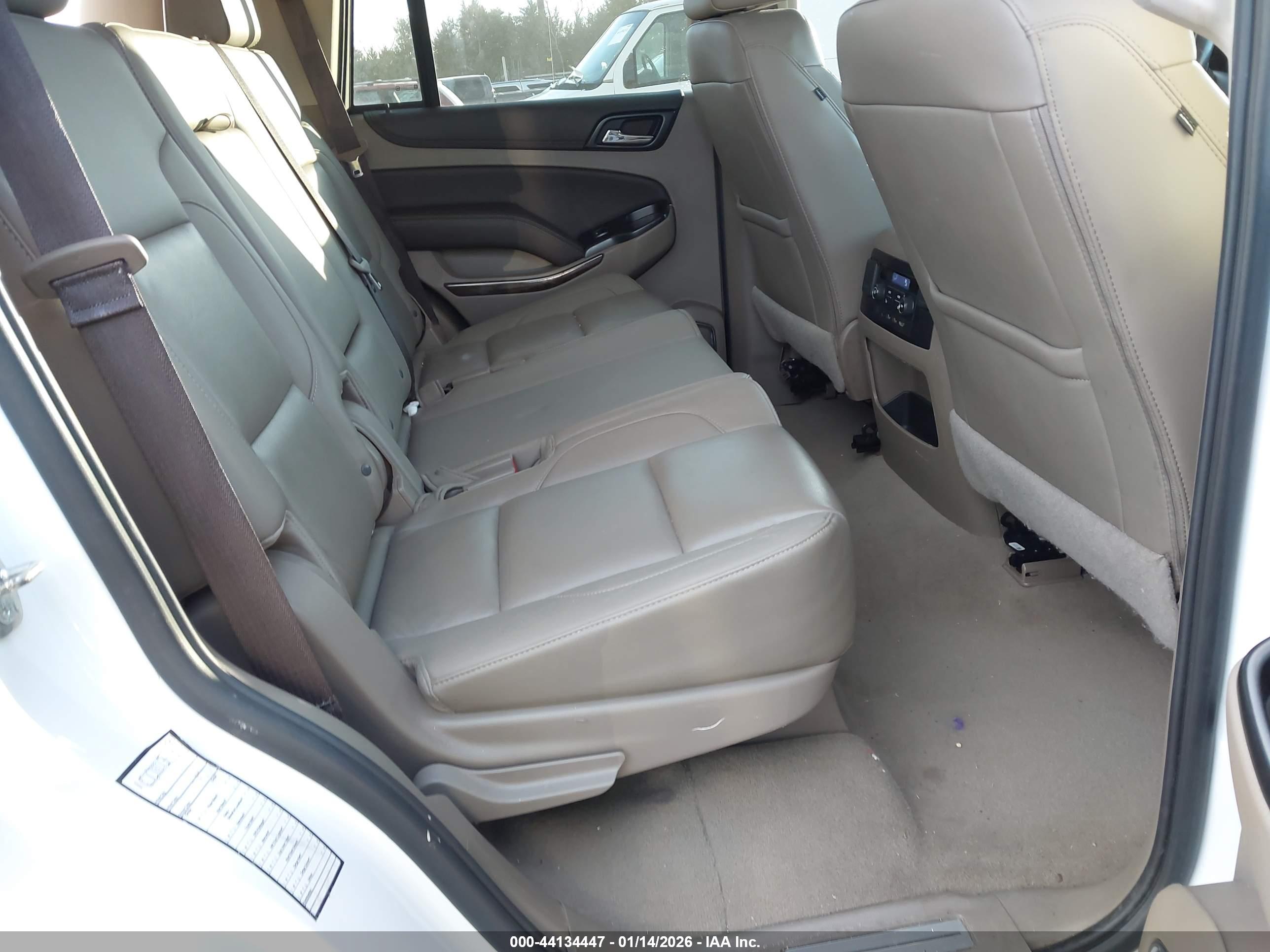 CHEVROLET TAHOE image 8
