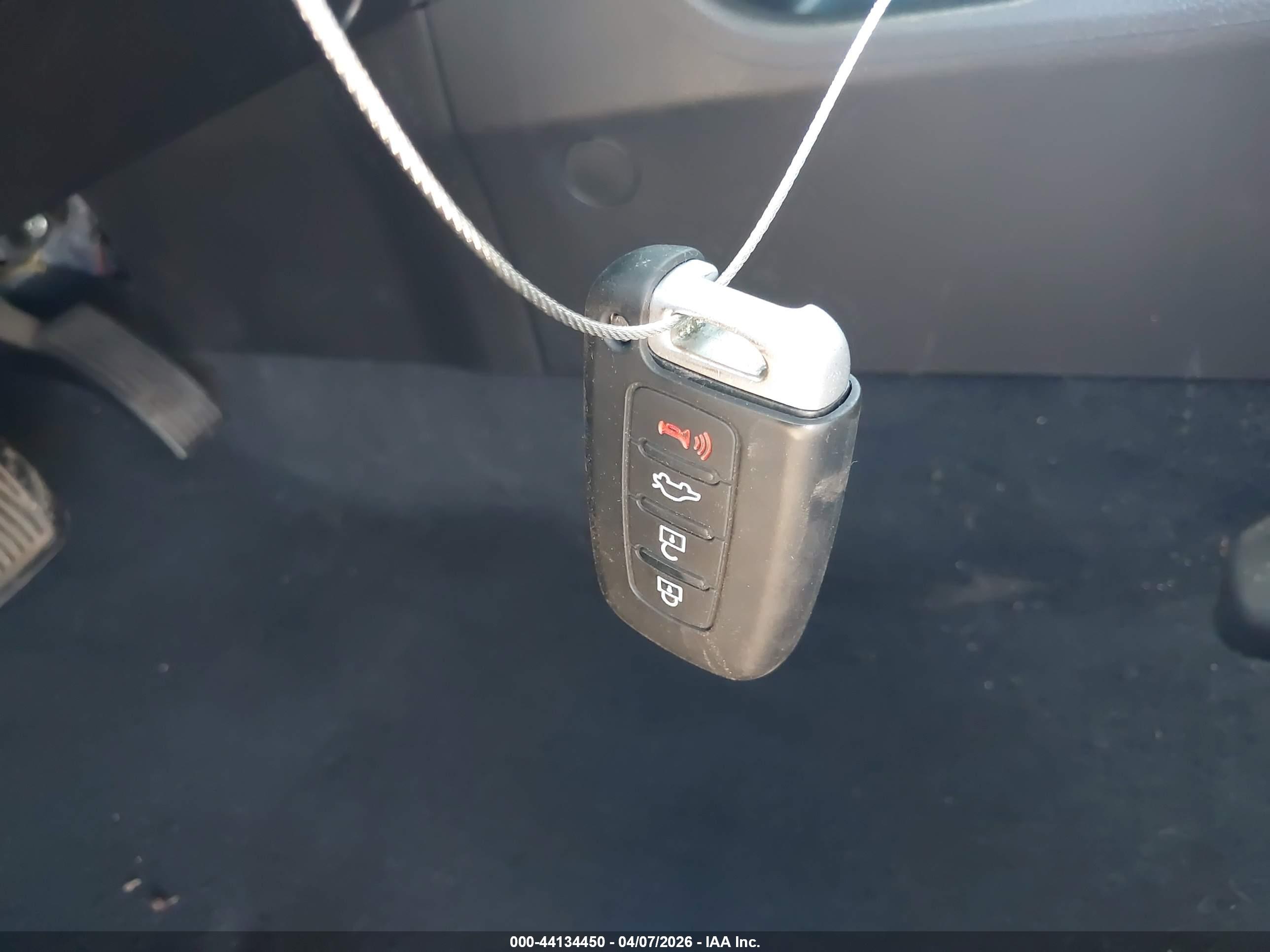 KIA SORENTO image 11
