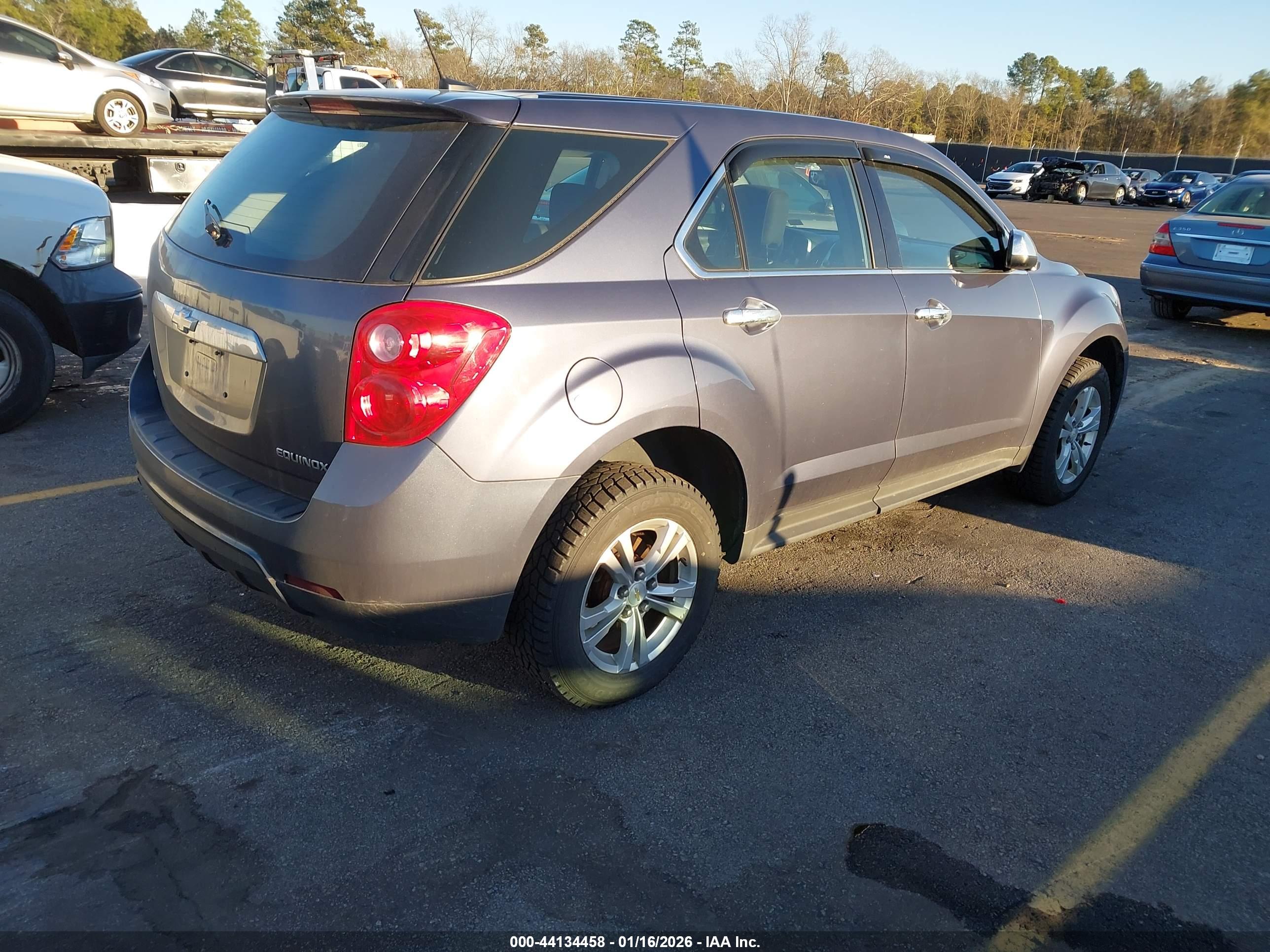 CHEVROLET EQUINOX image 4