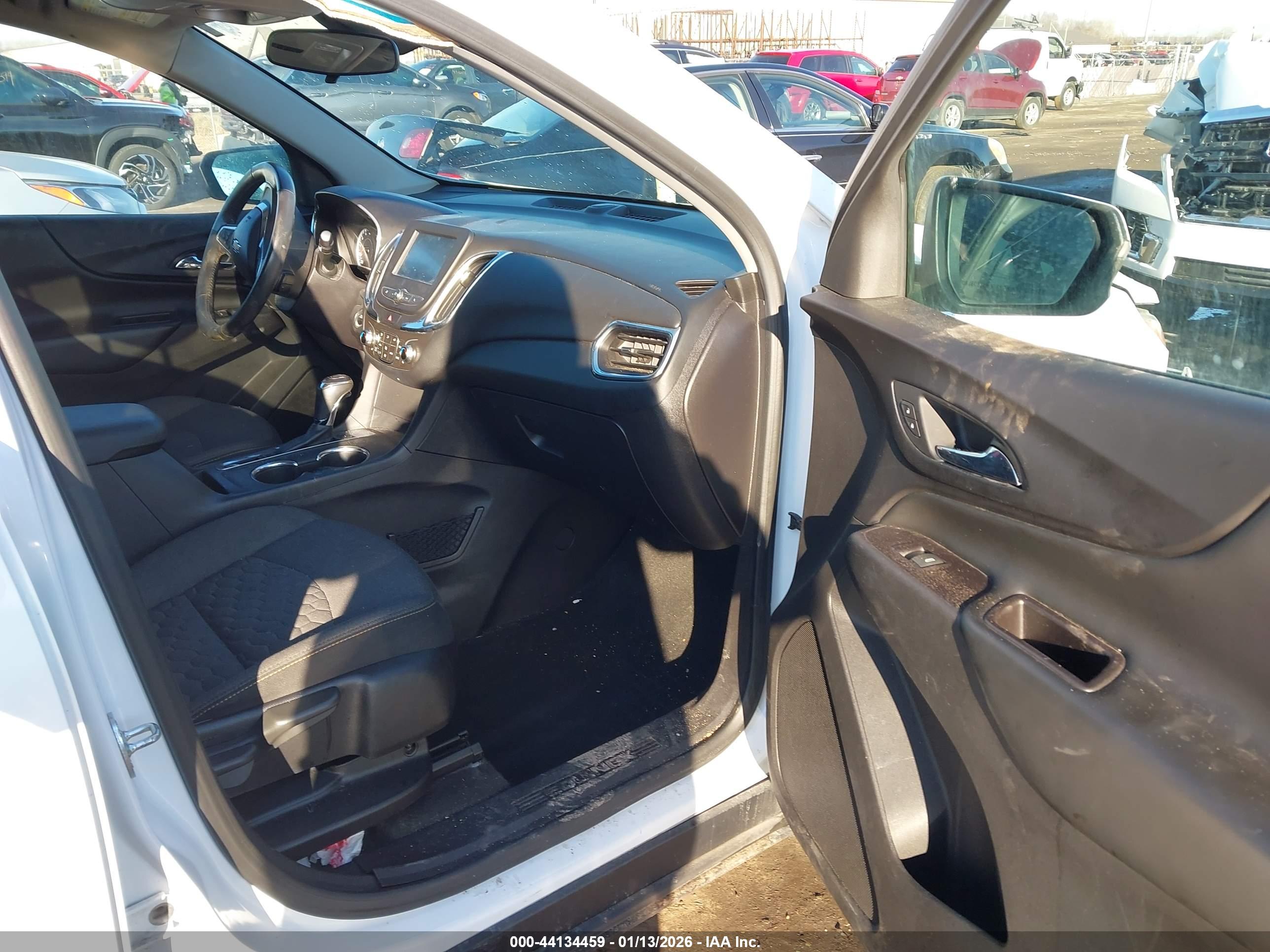 CHEVROLET EQUINOX image 5