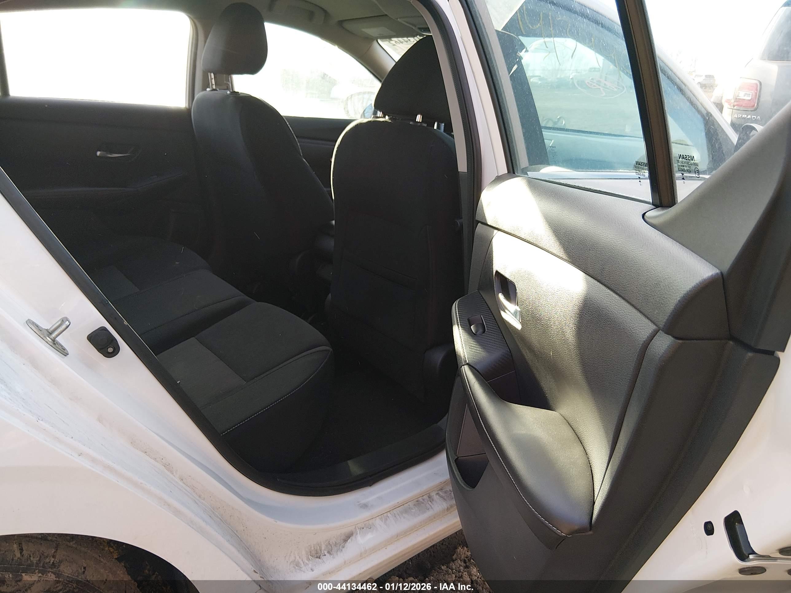 NISSAN SENTRA image 8