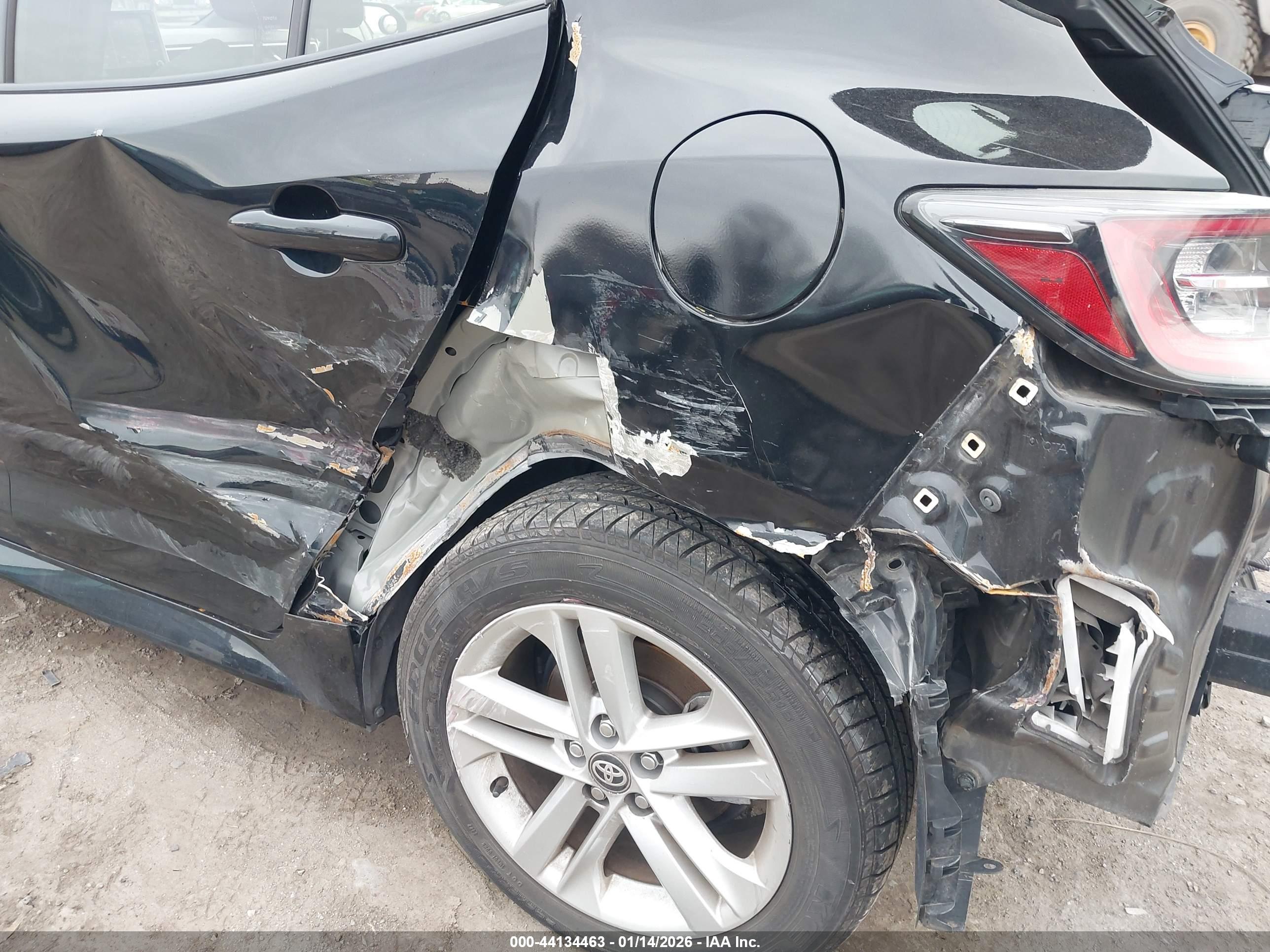 TOYOTA COROLLA image 6