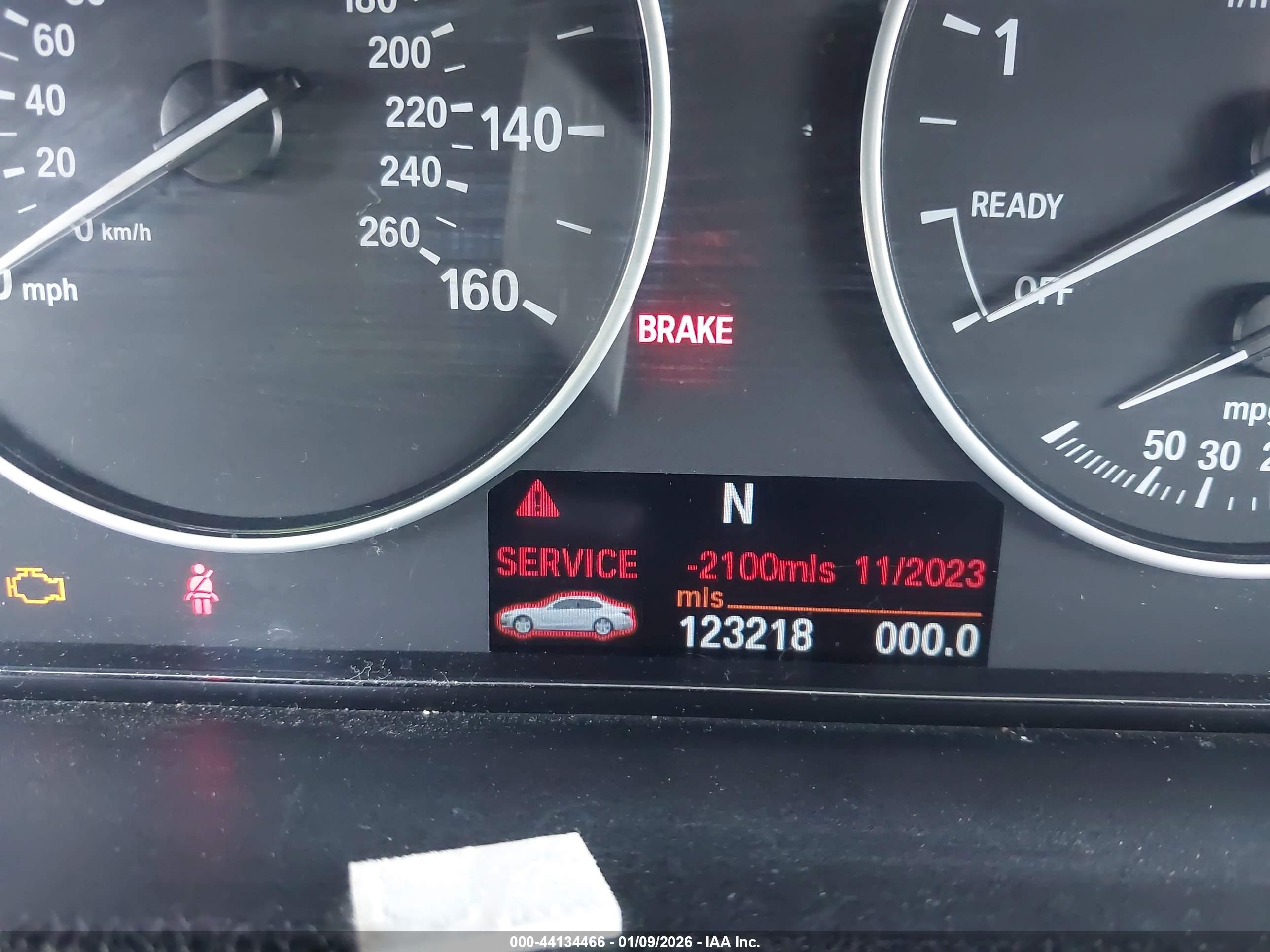 BMW 328I image 7
