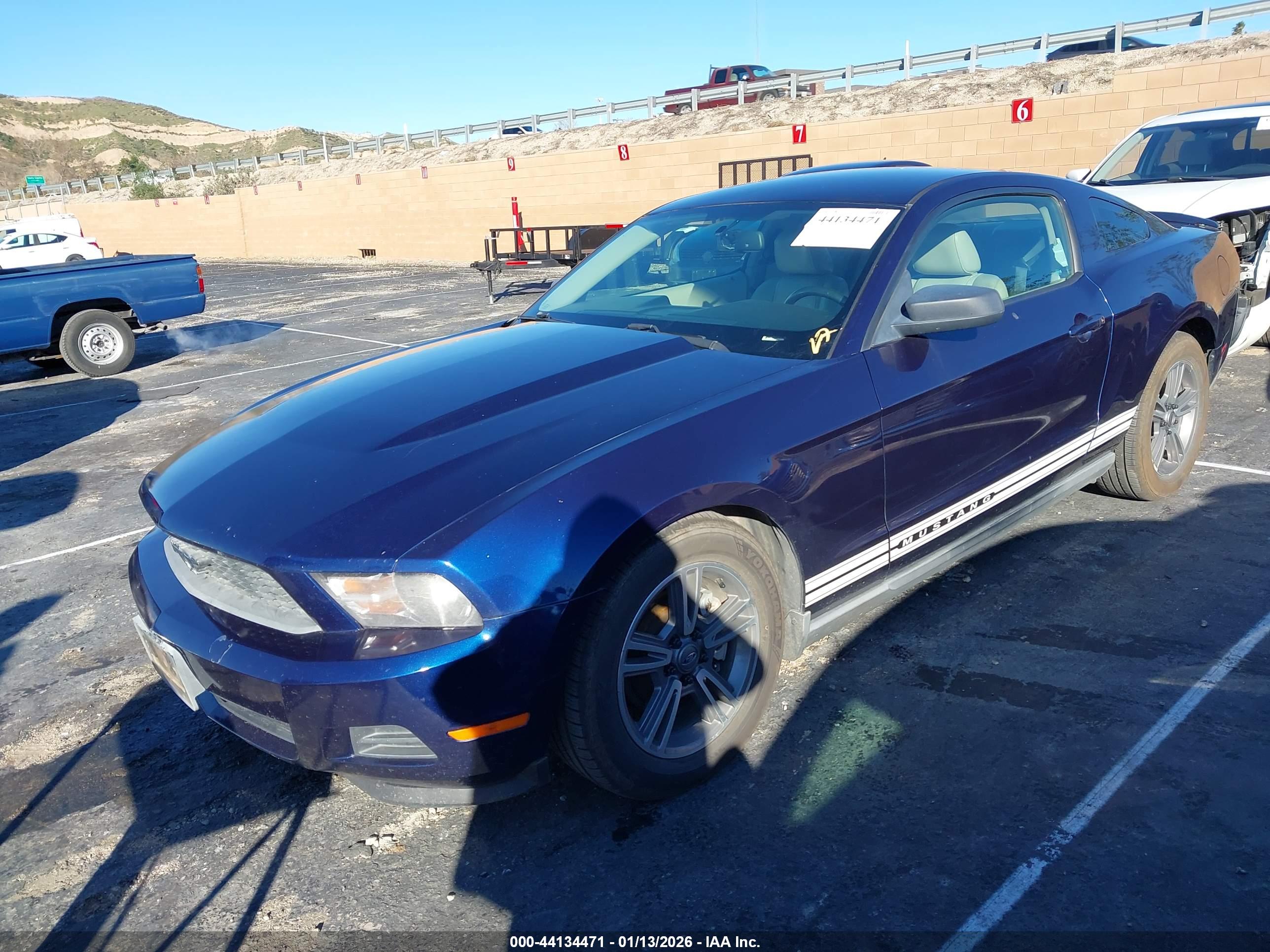 FORD MUSTANG image 2