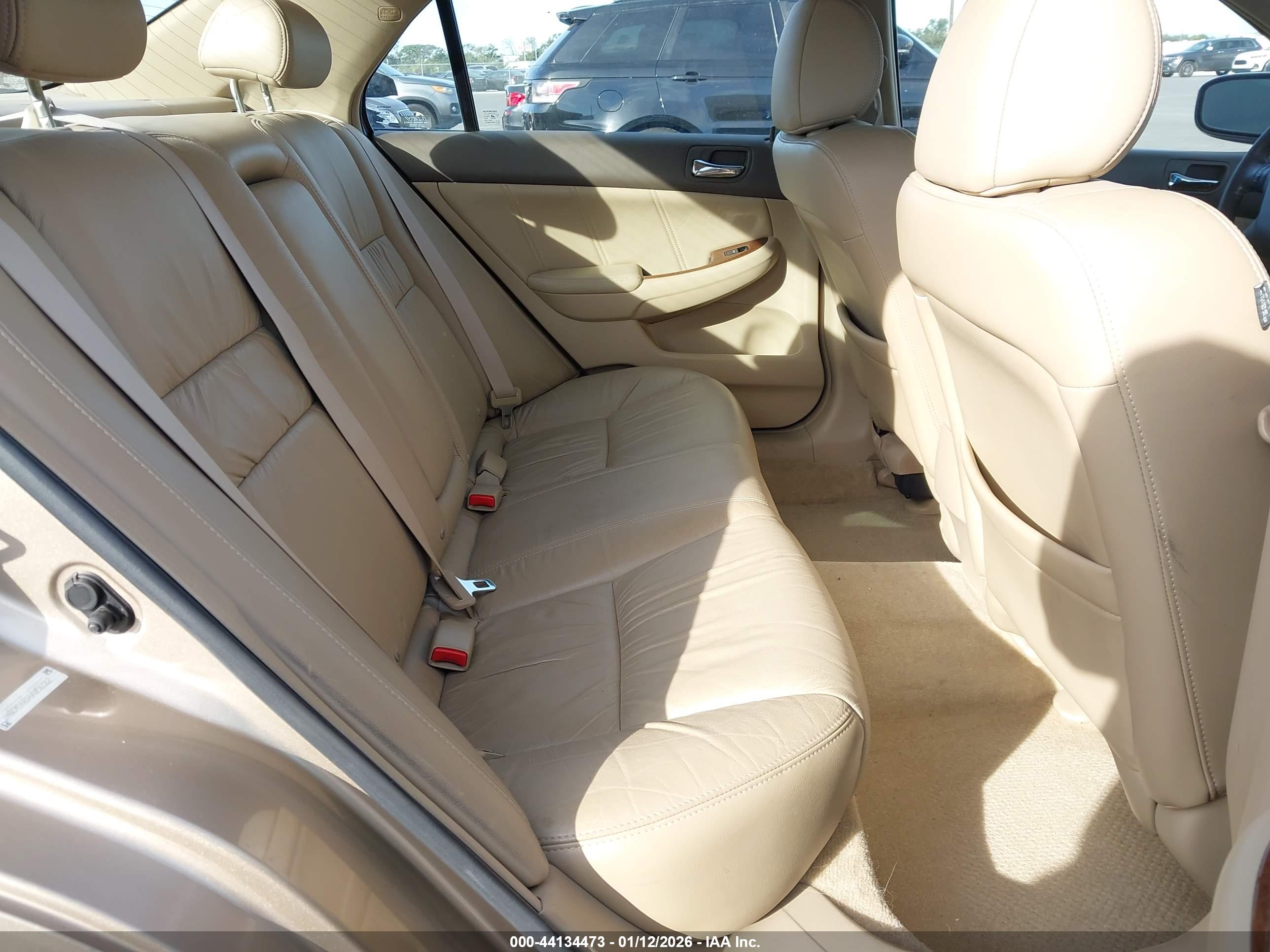 HONDA ACCORD image 8