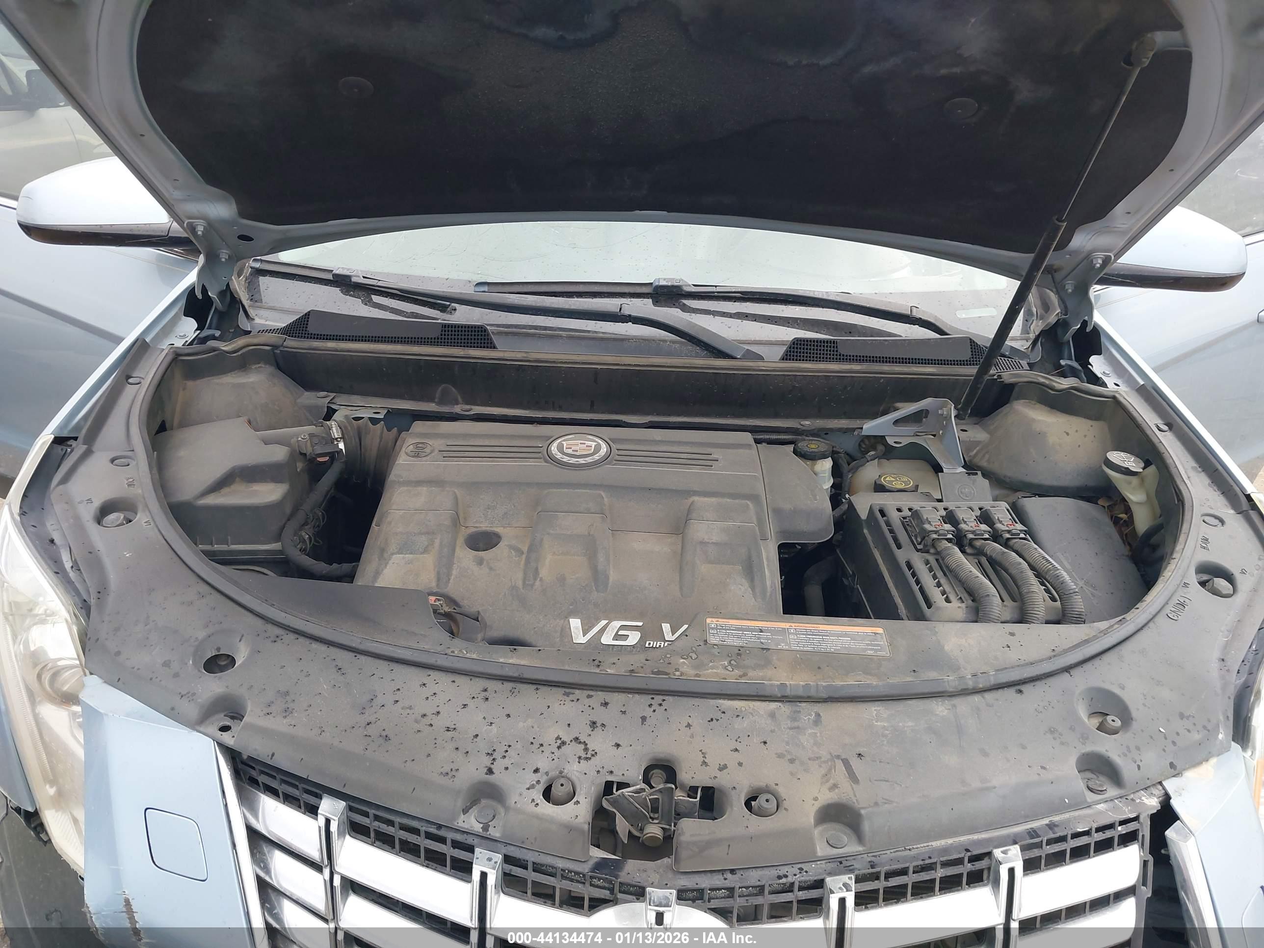 CADILLAC SRX image 10