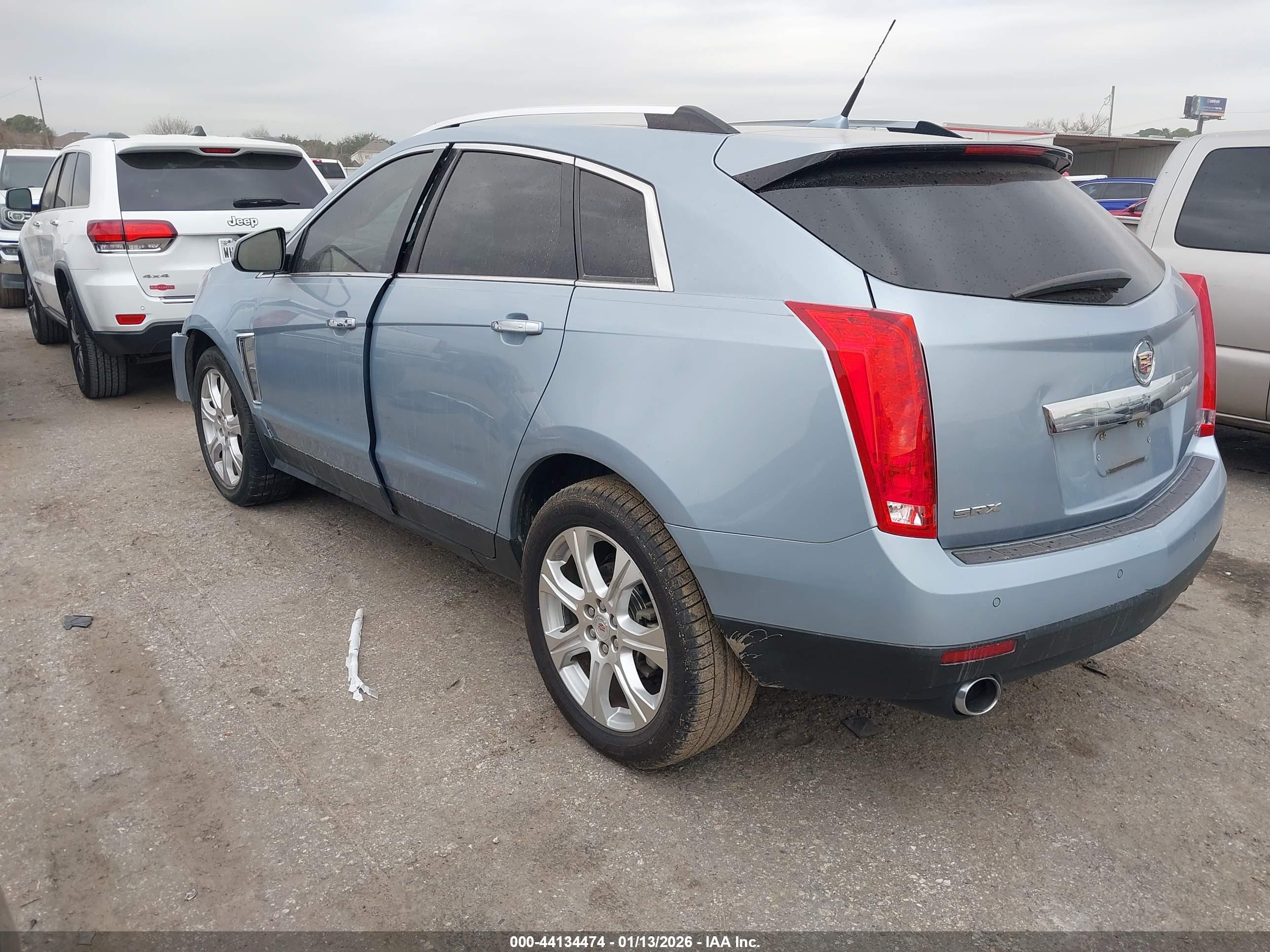 CADILLAC SRX image 3