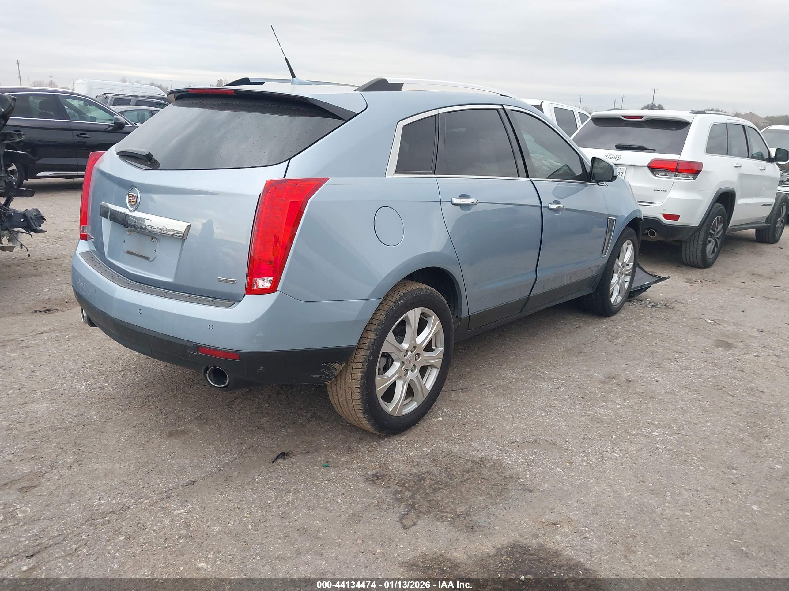 CADILLAC SRX image 4