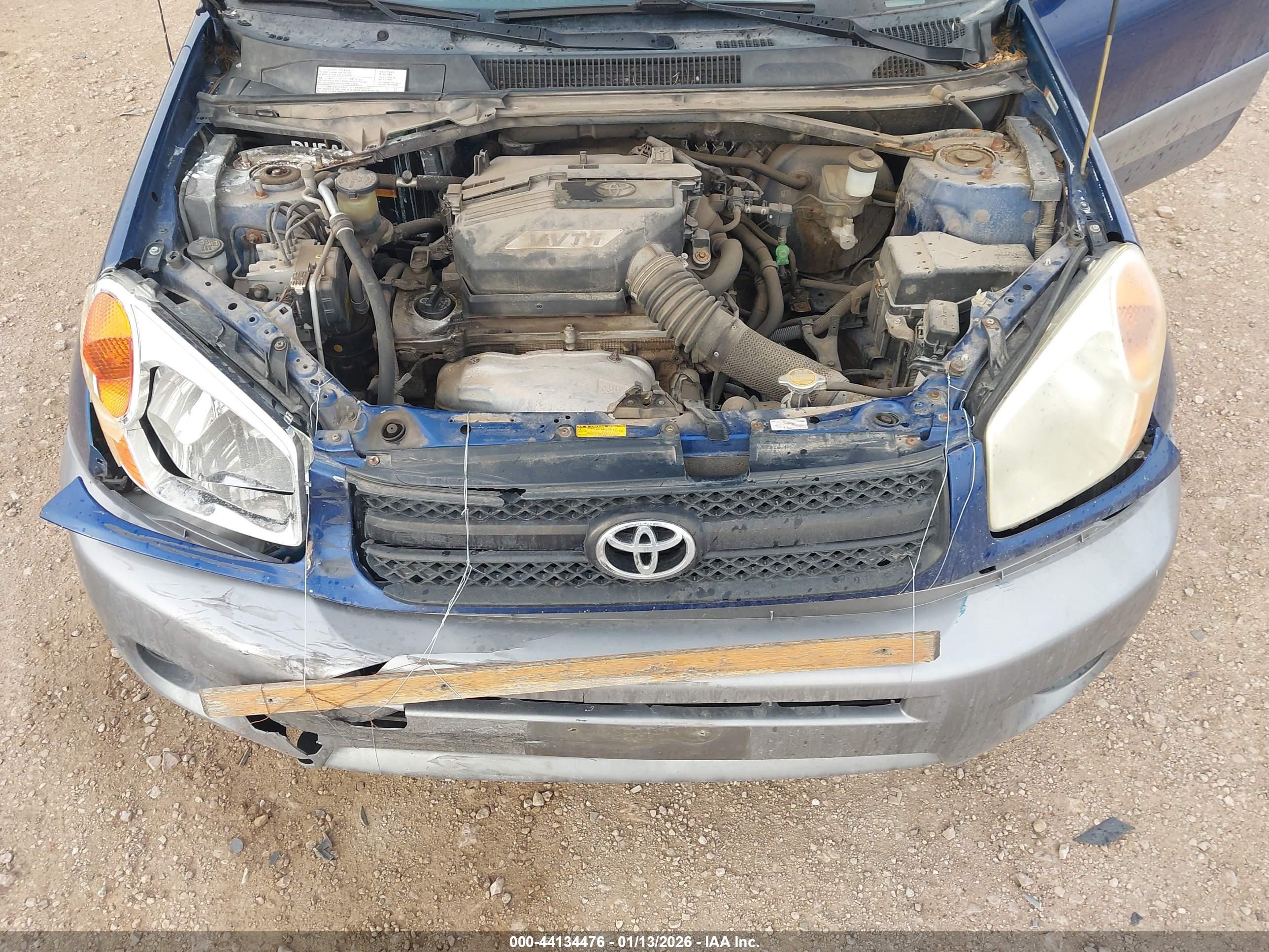 TOYOTA RAV4 image 10