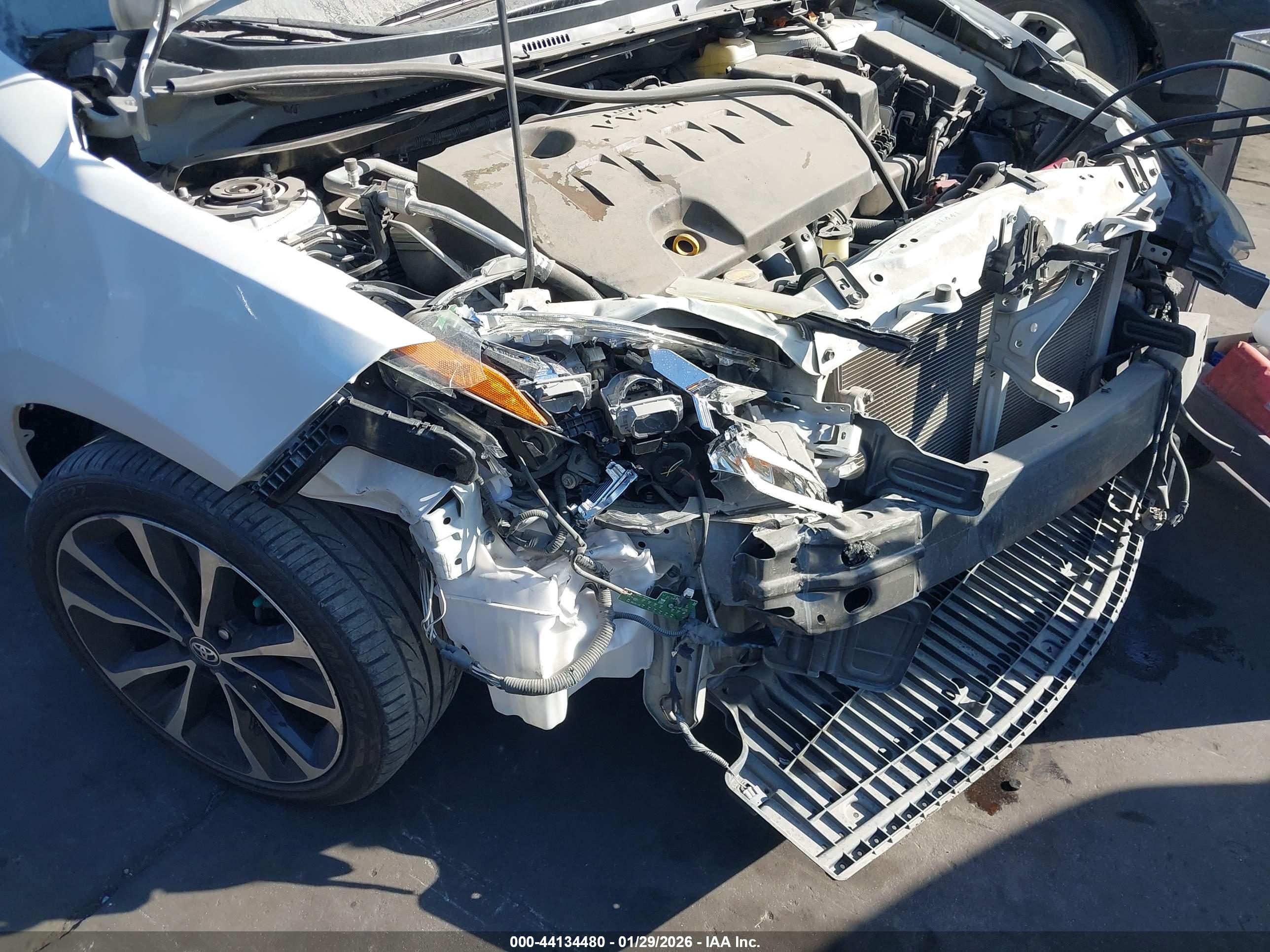TOYOTA COROLLA image 6