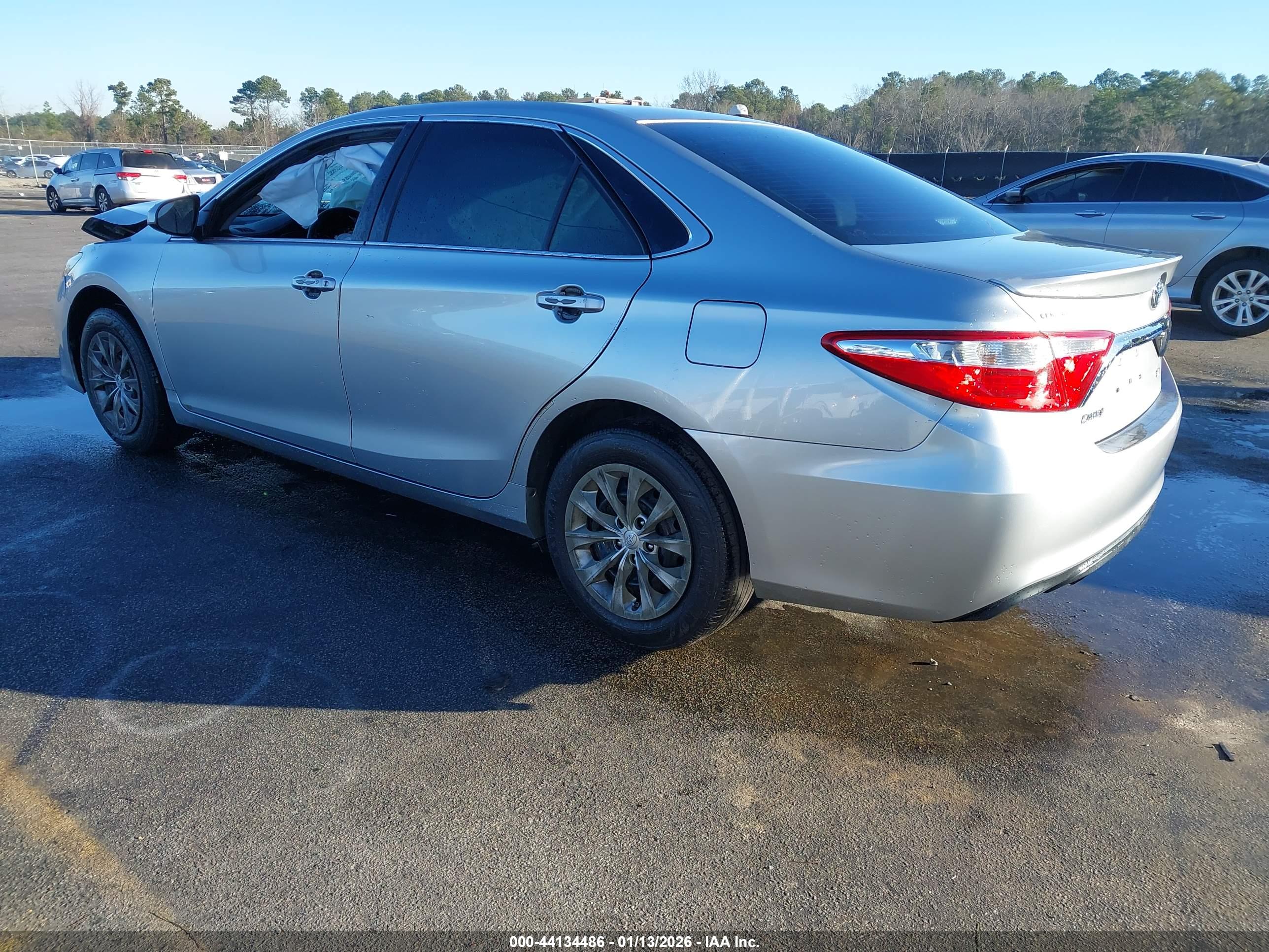 TOYOTA CAMRY image 3