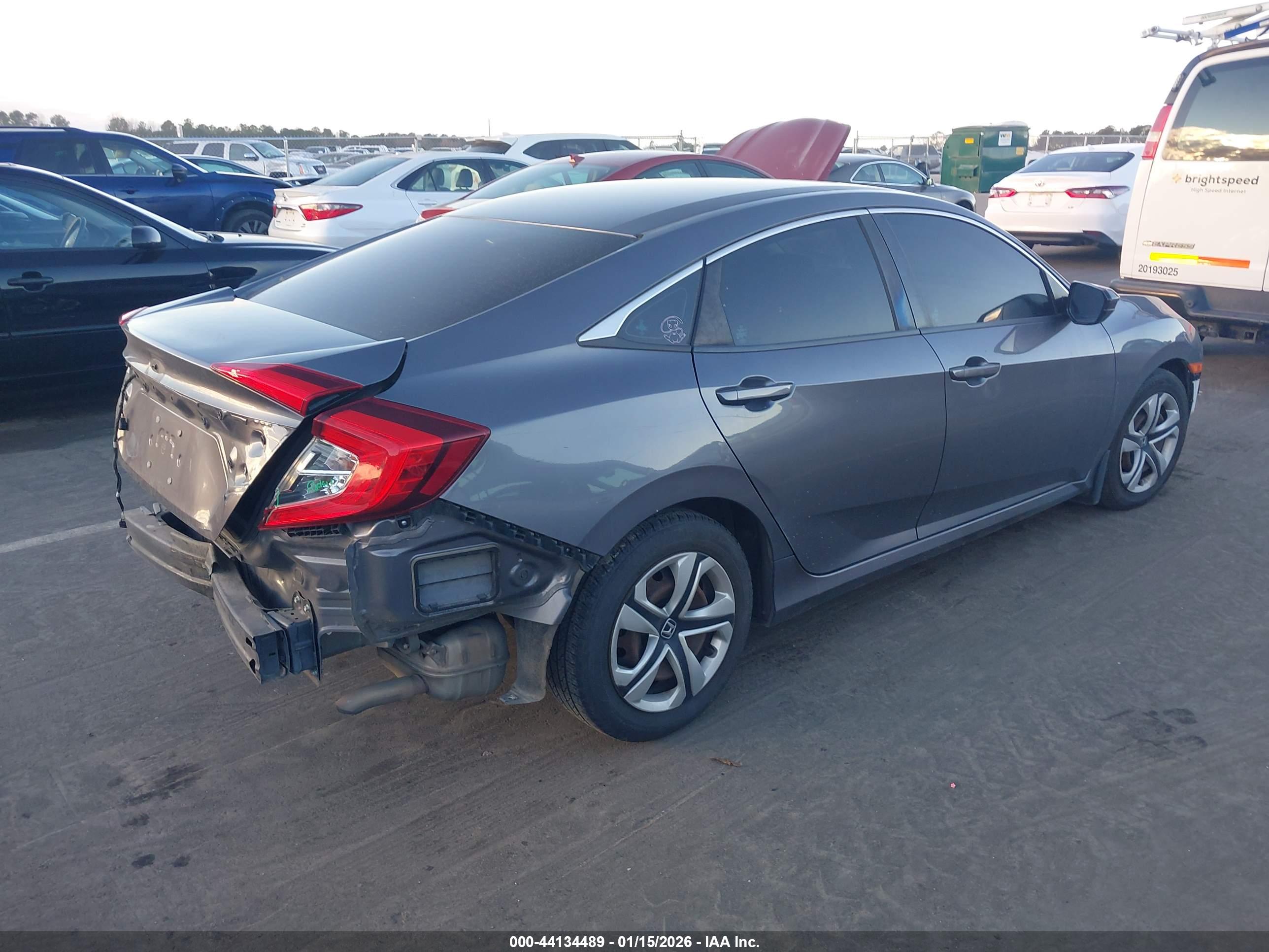 HONDA CIVIC image 4