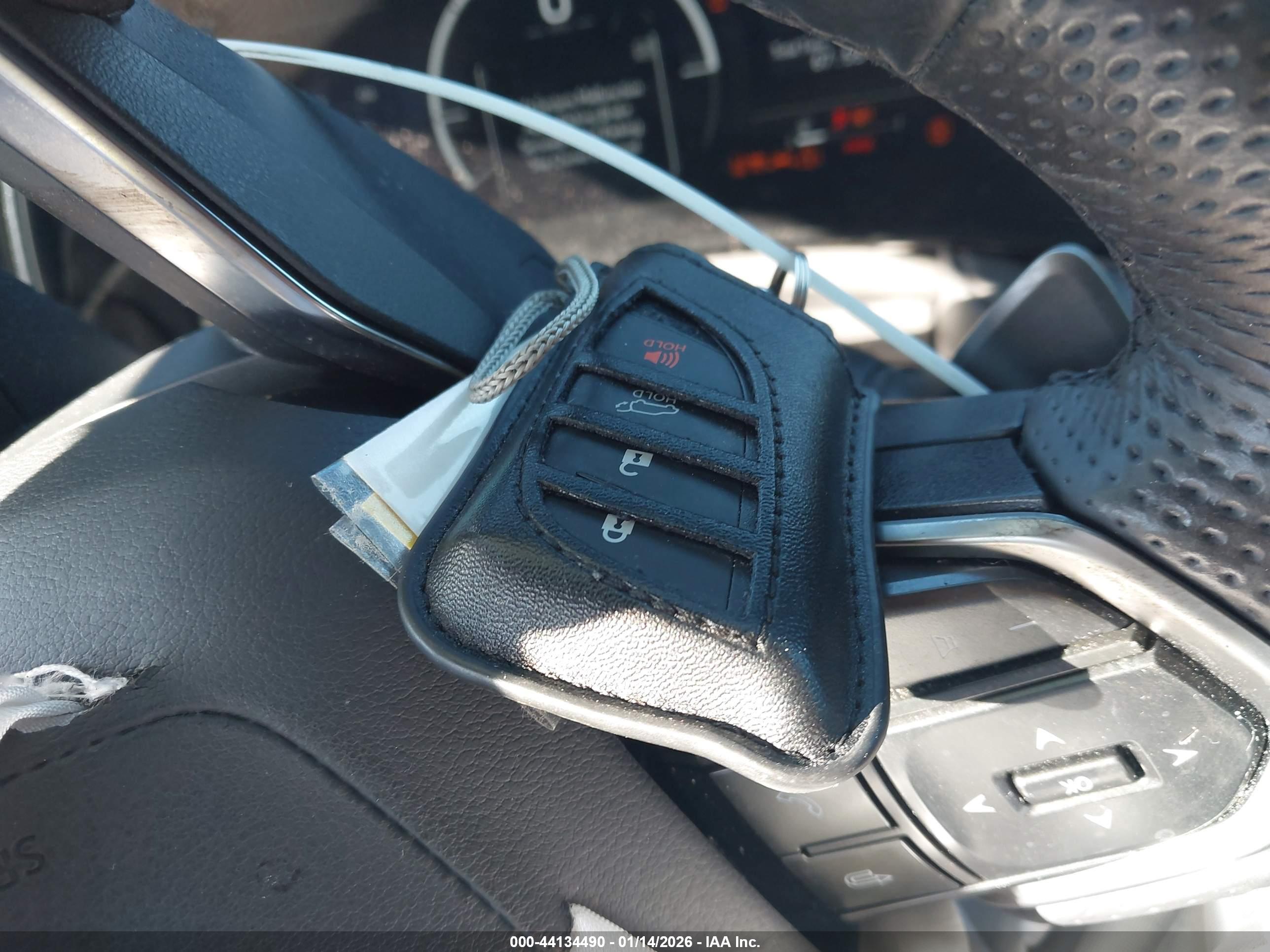 LEXUS TX image 11