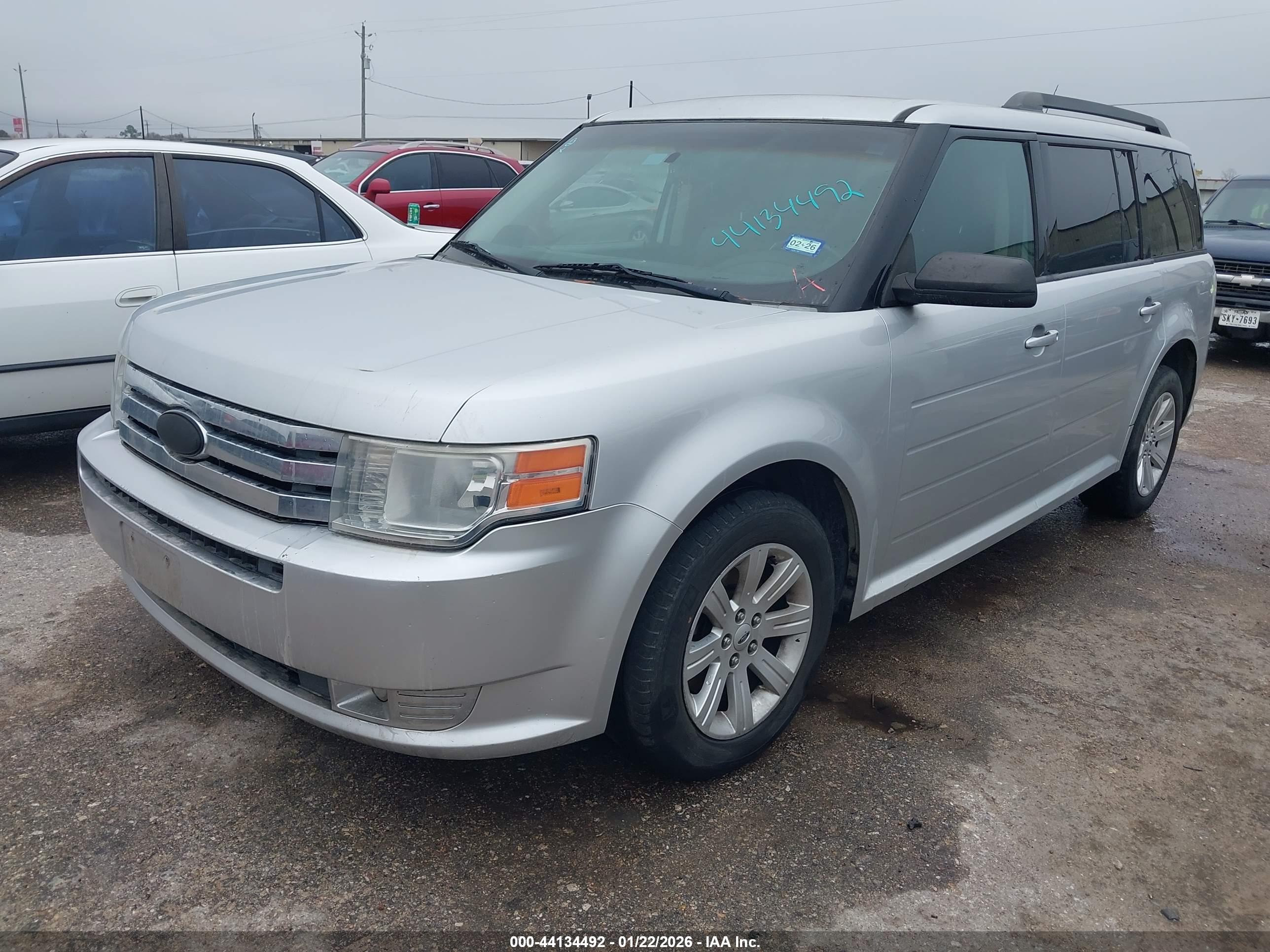 FORD FLEX image 2