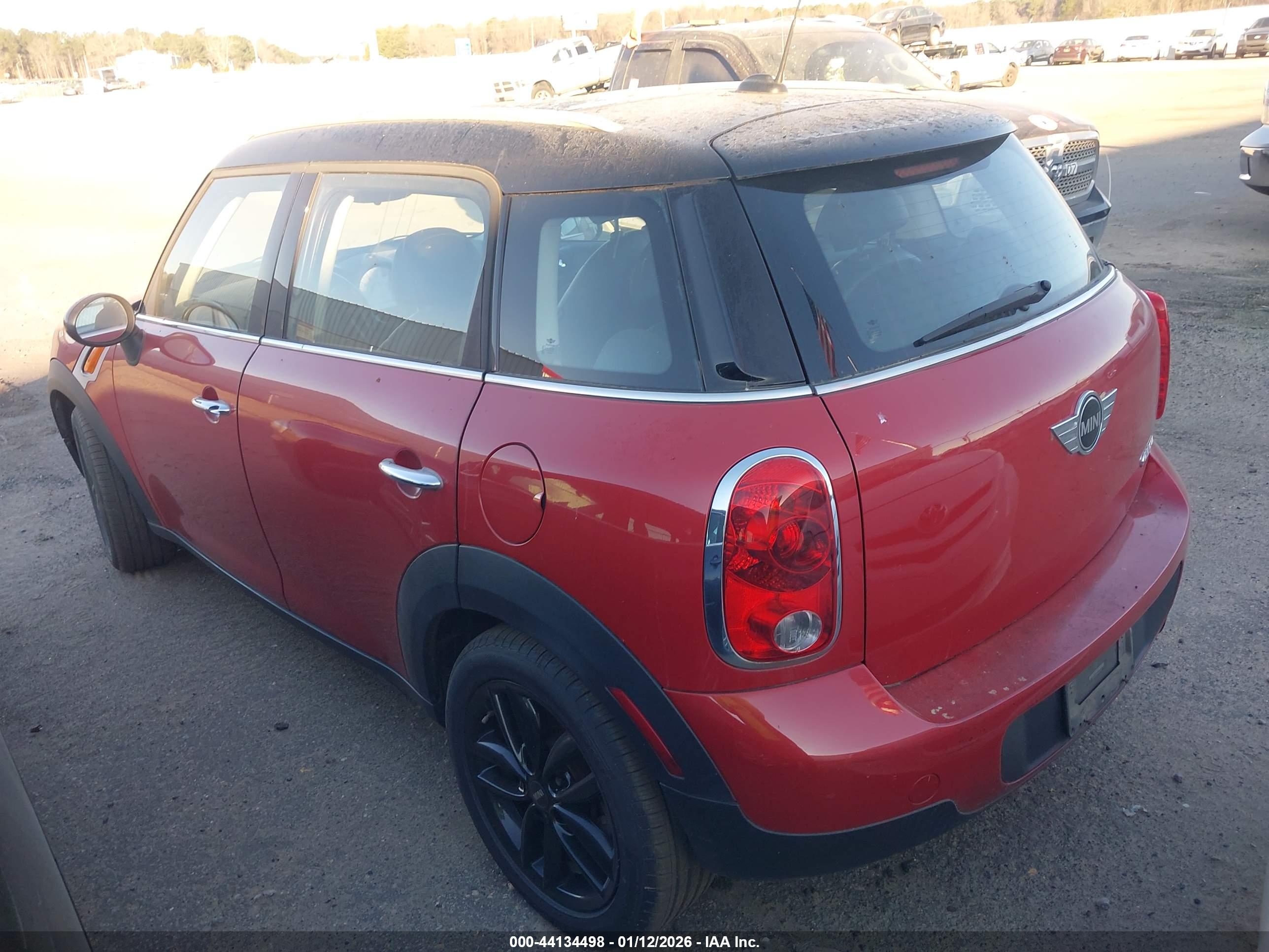 MINI COUNTRYMAN image 3