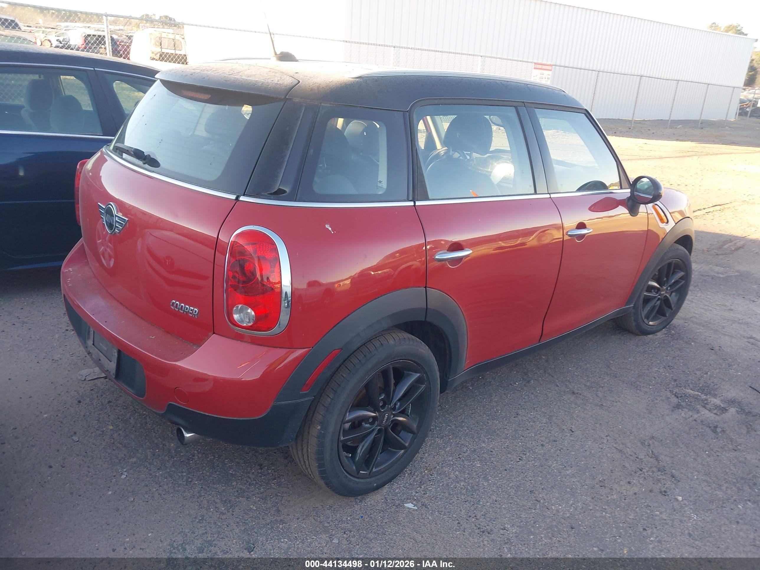 MINI COUNTRYMAN image 4