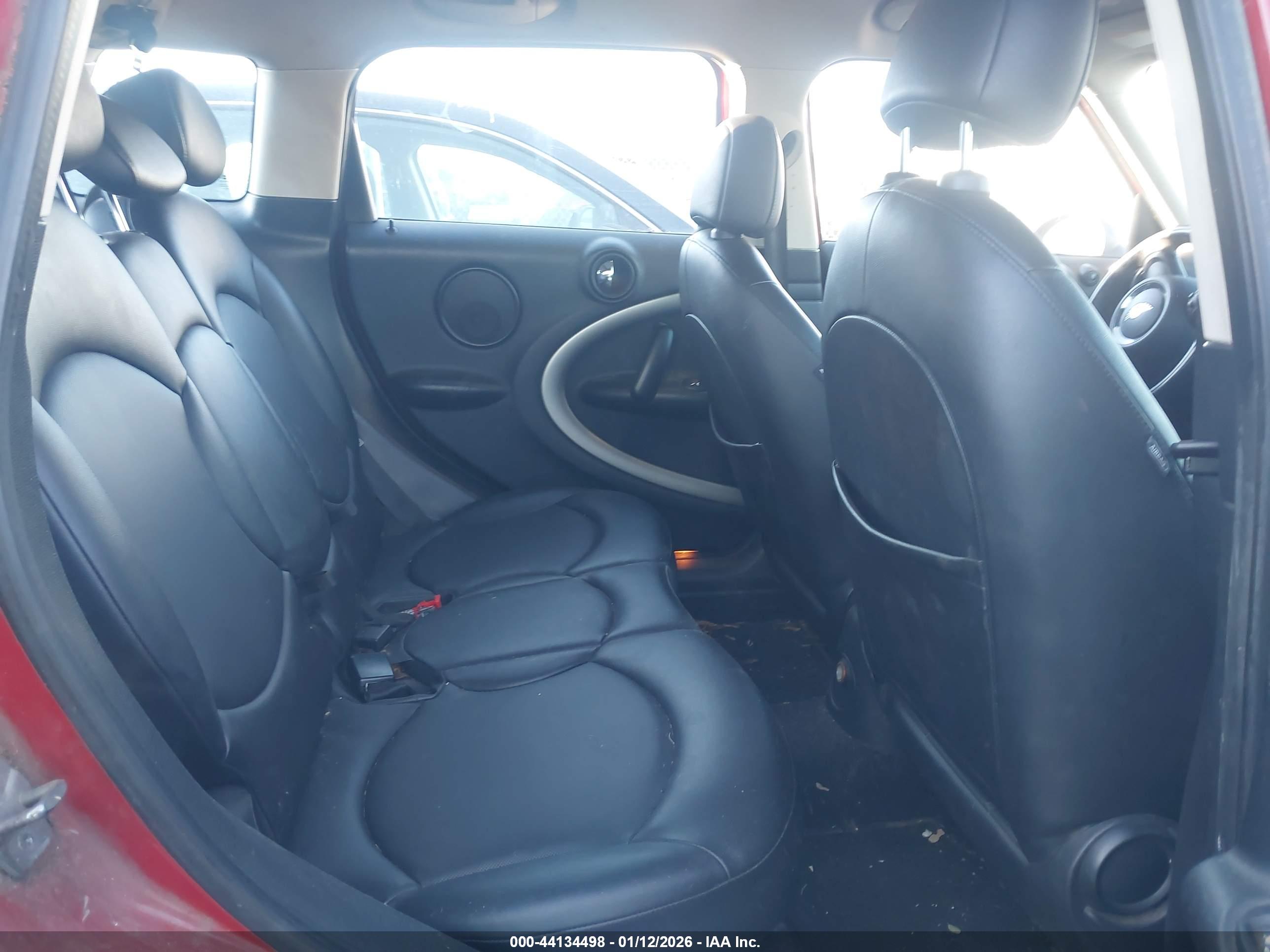 MINI COUNTRYMAN image 8