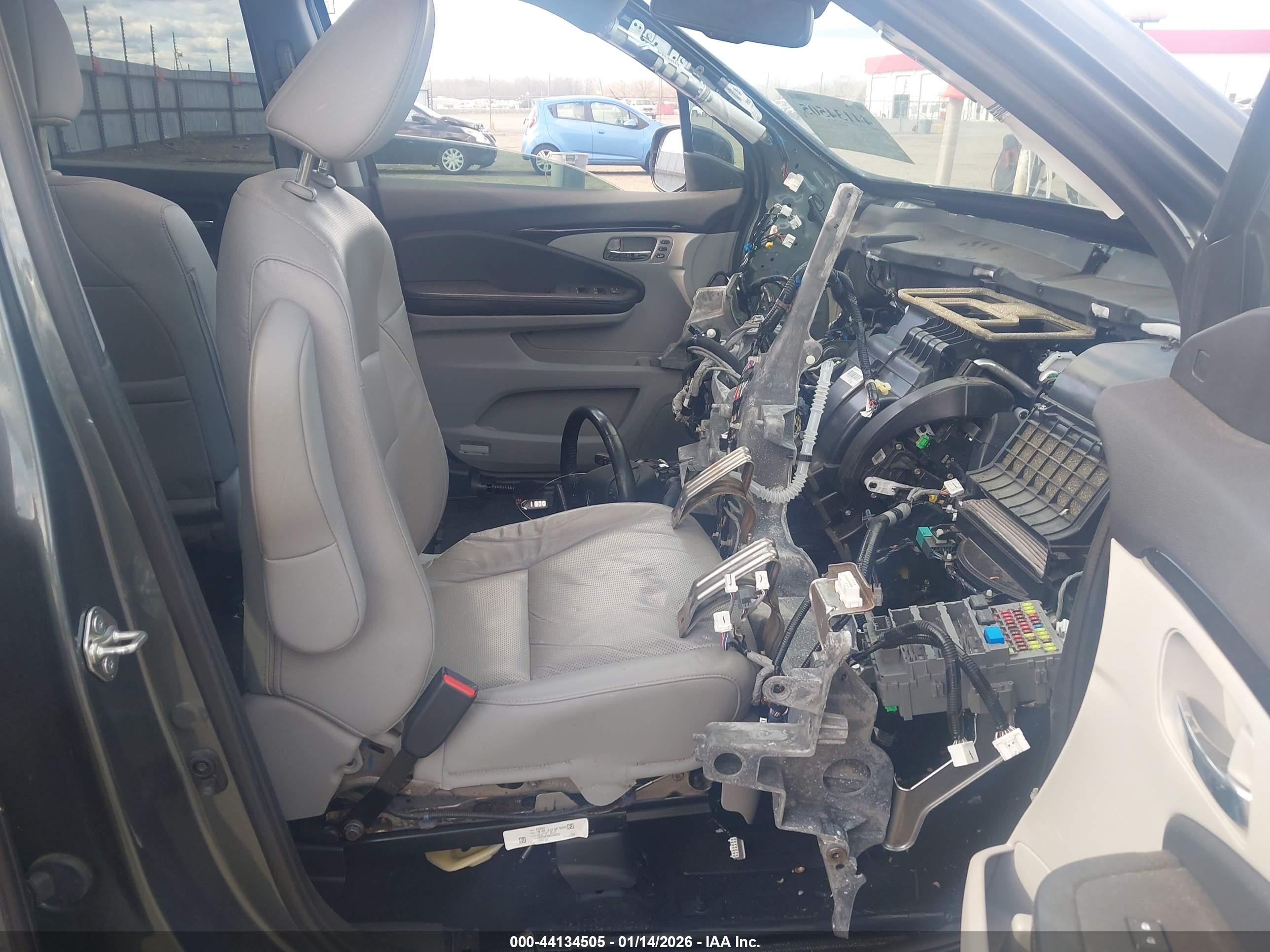 HONDA RIDGELINE image 5