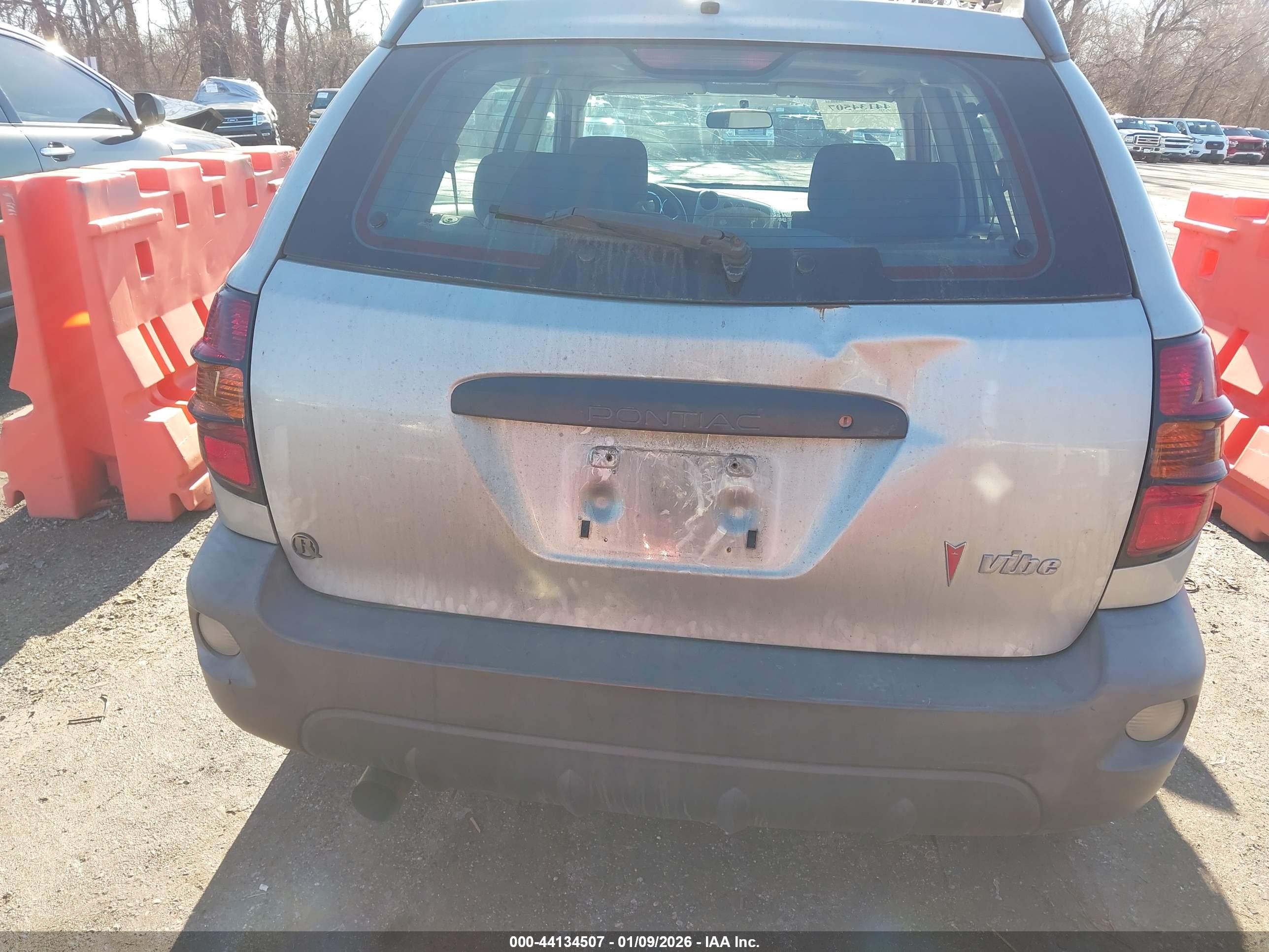 PONTIAC VIBE image 6
