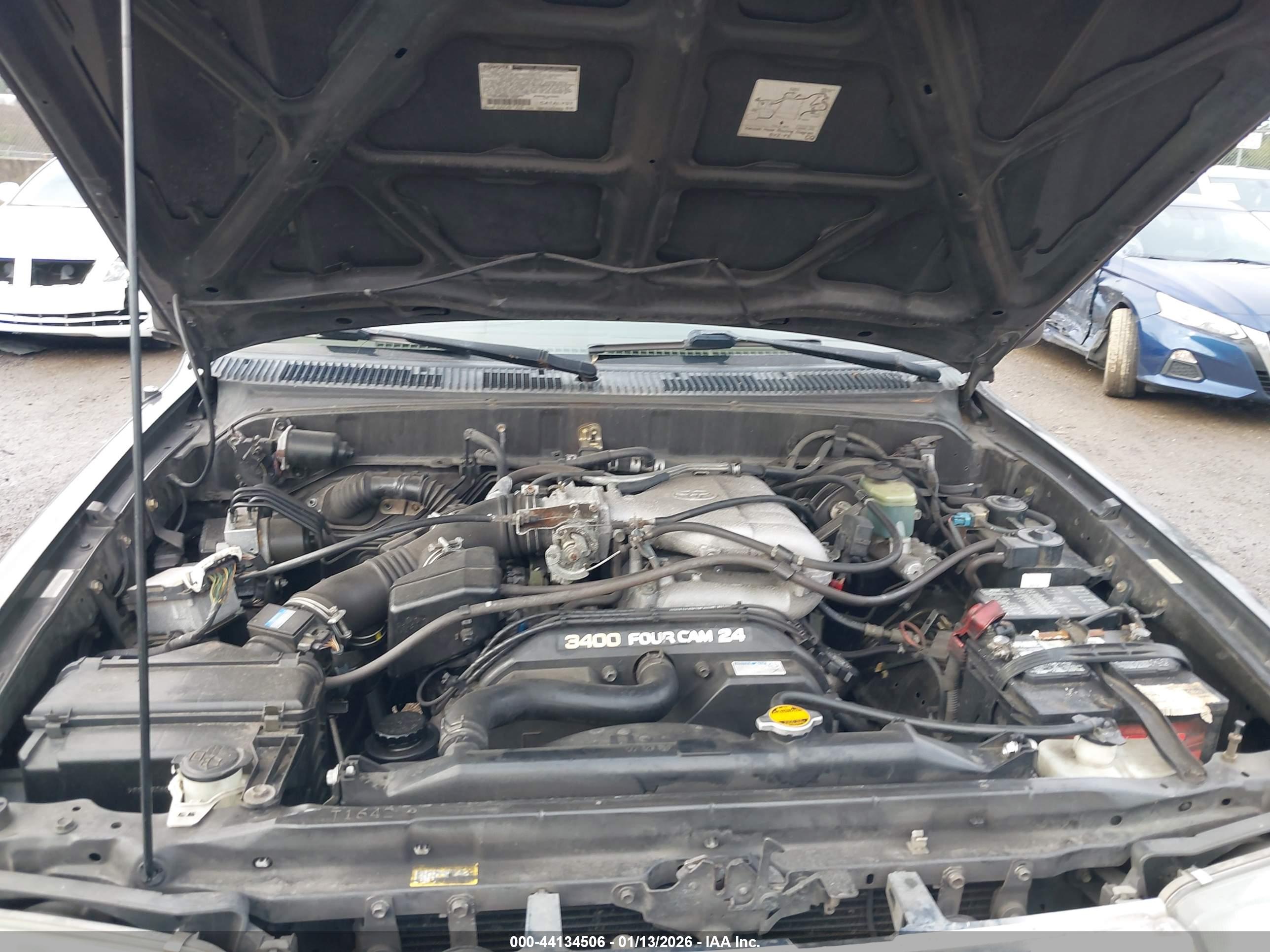 TOYOTA 4RUNNER image 10