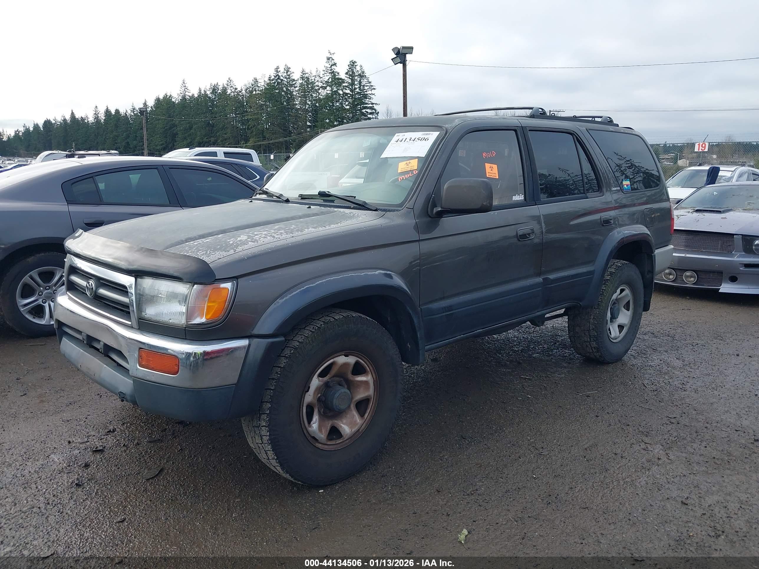 TOYOTA 4RUNNER image 2