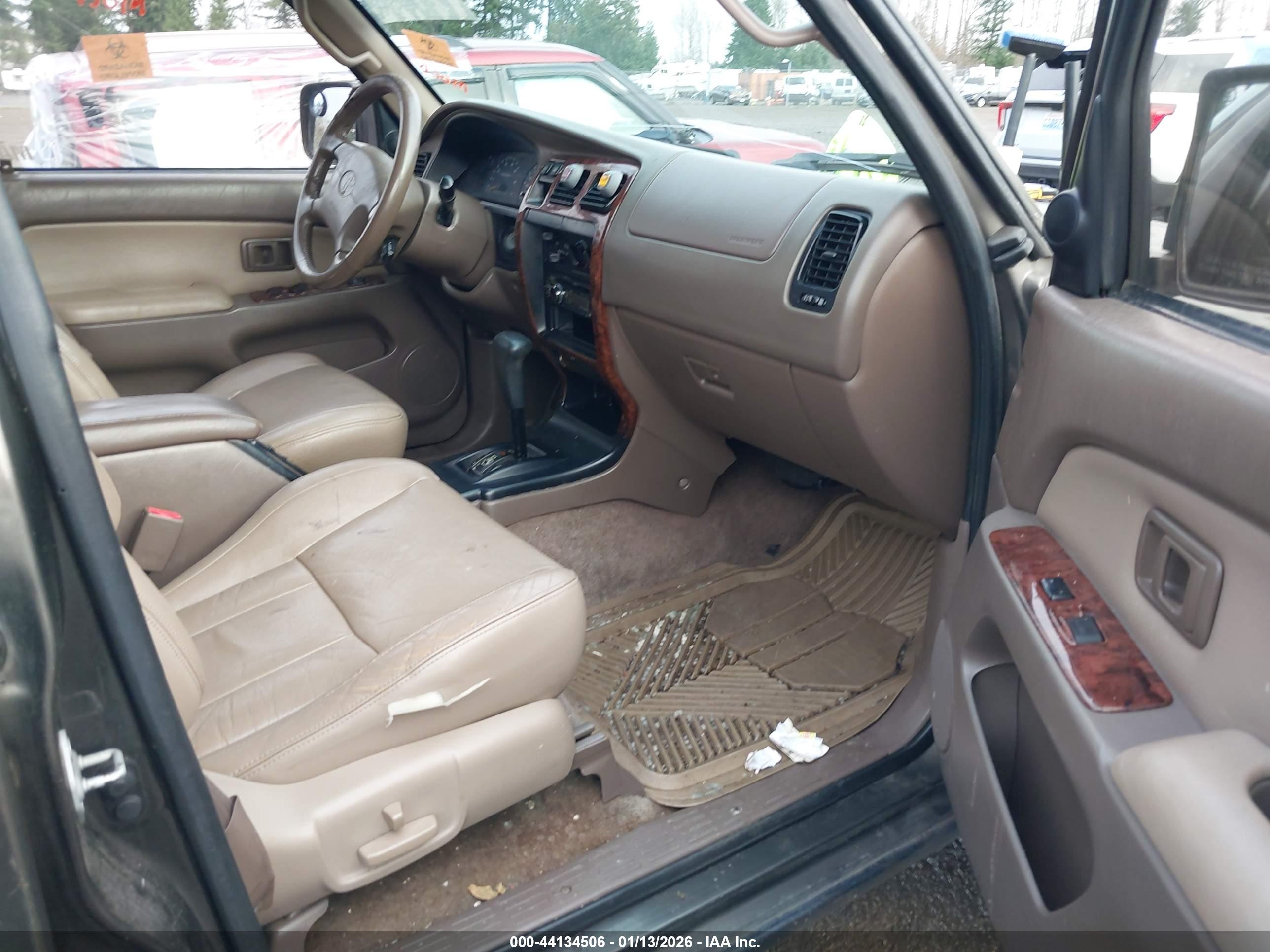 TOYOTA 4RUNNER image 5