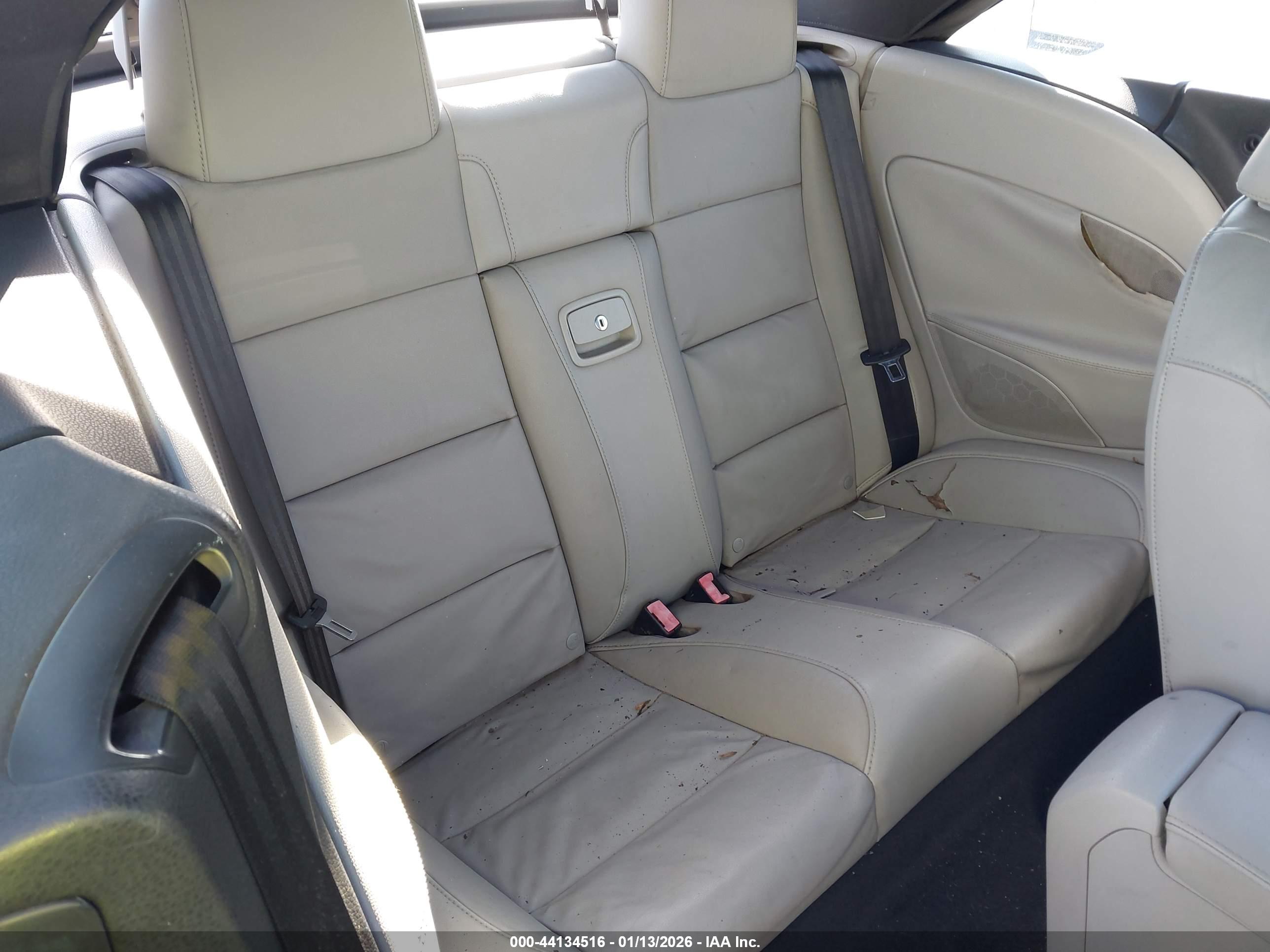 VOLKSWAGEN EOS image 8