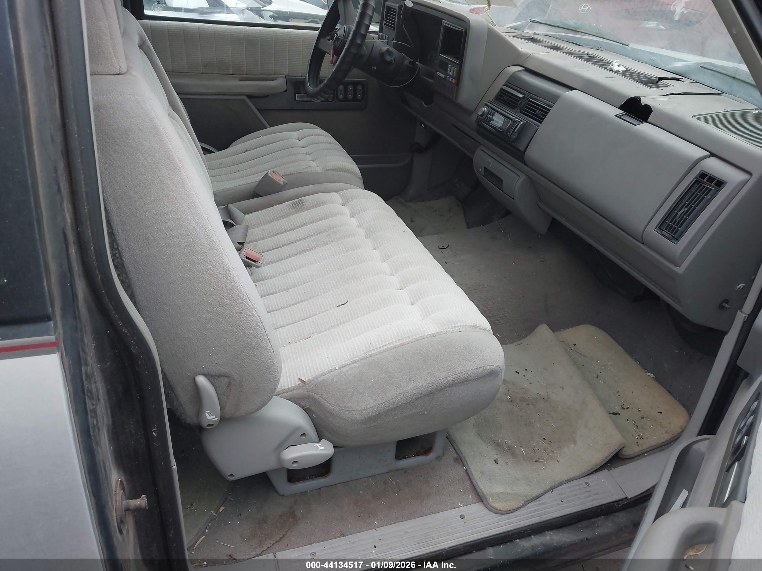 GMC SIERRA image 5