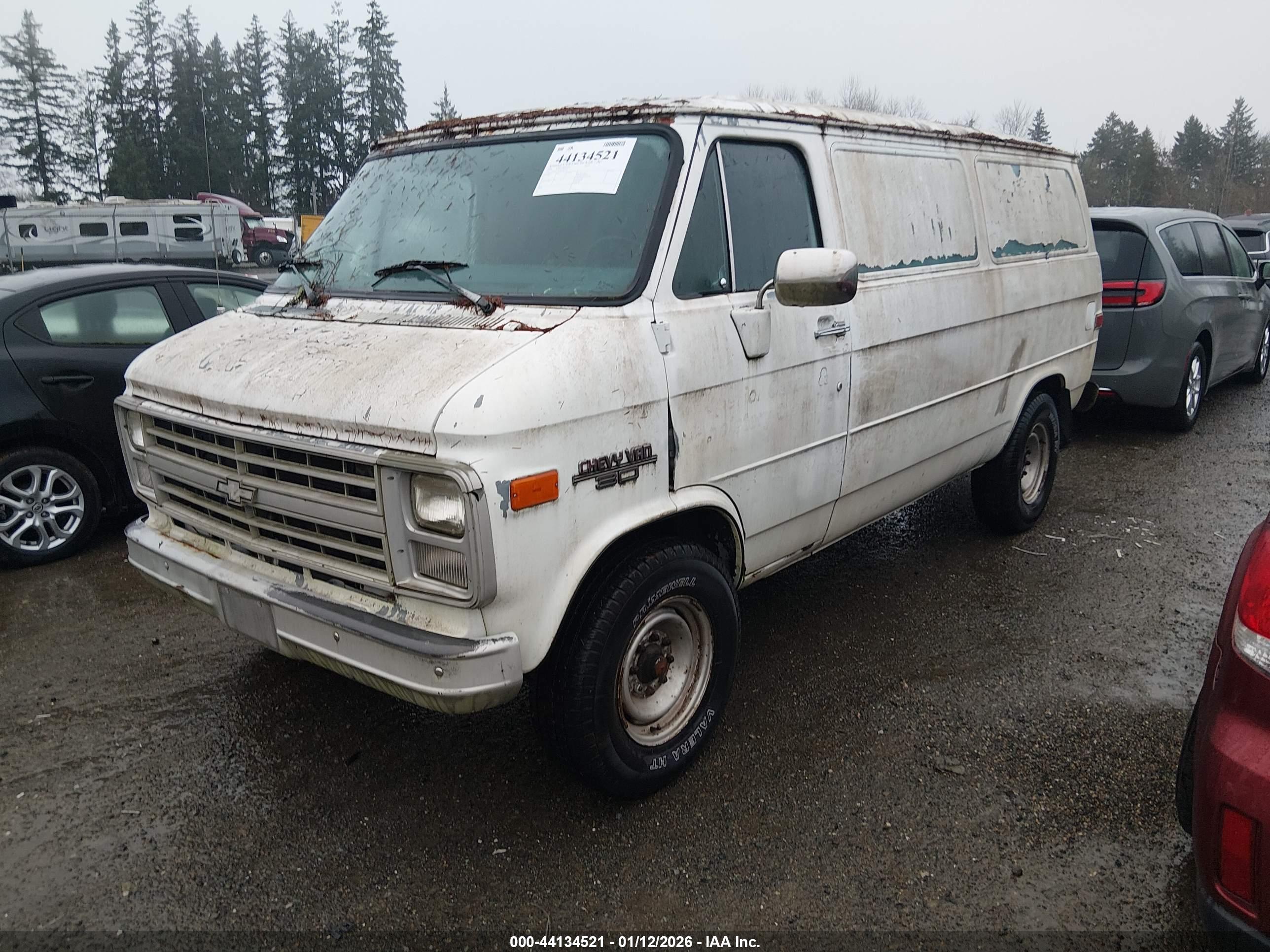 CHEVROLET G30 image 2
