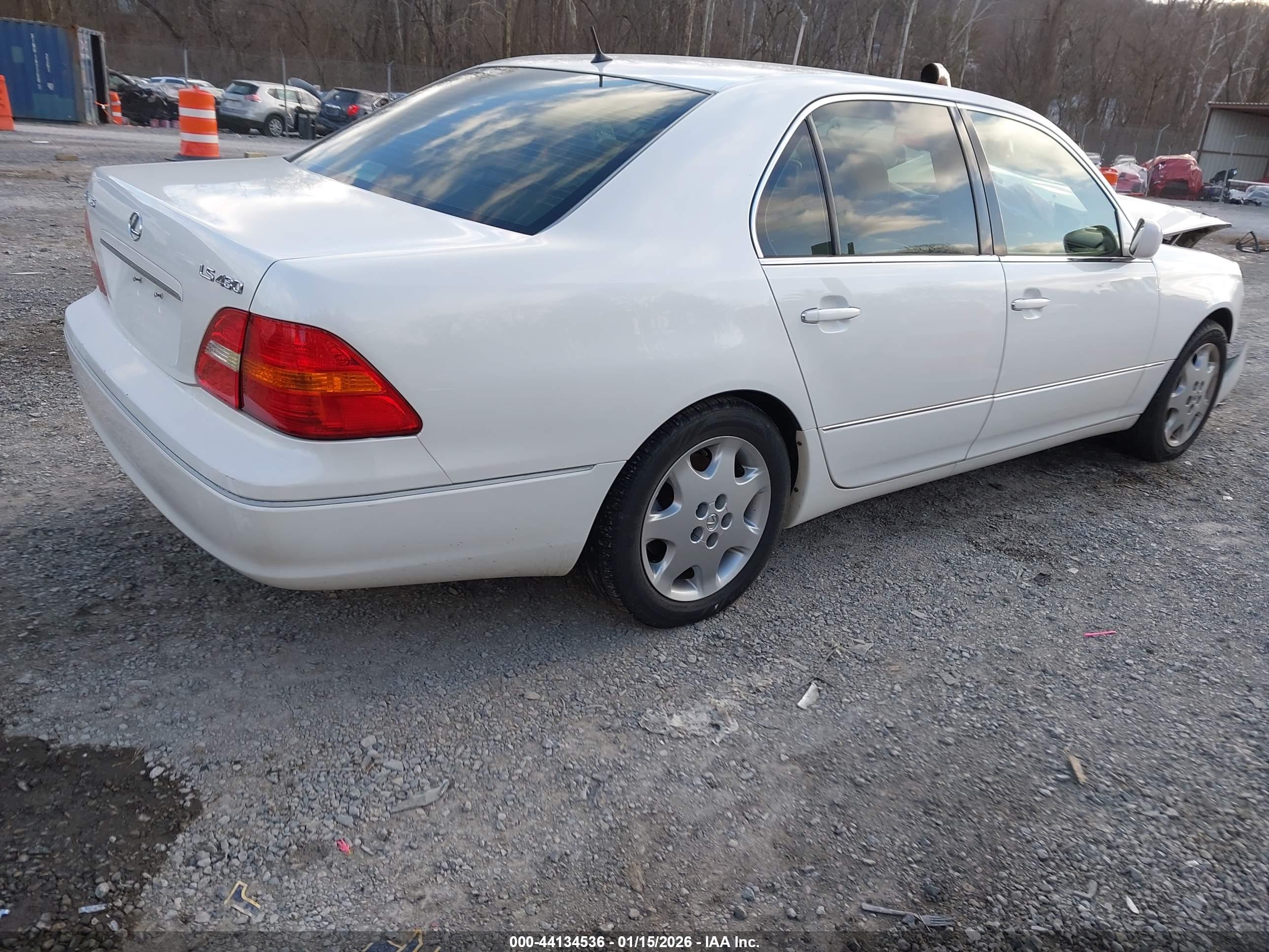 LEXUS LS image 4
