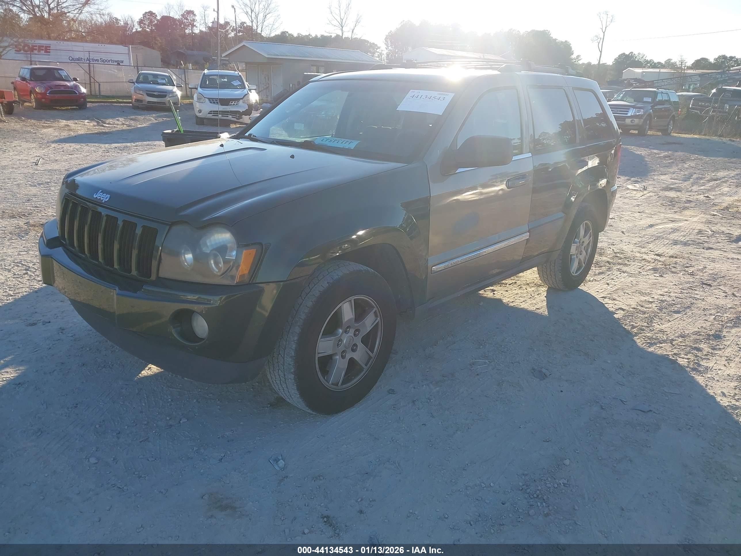 JEEP GRAND image 2