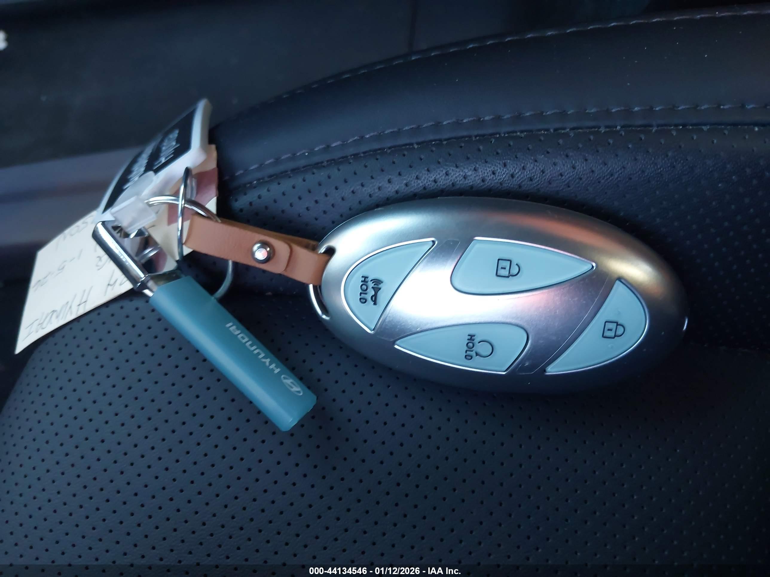 HYUNDAI IONIQ image 11