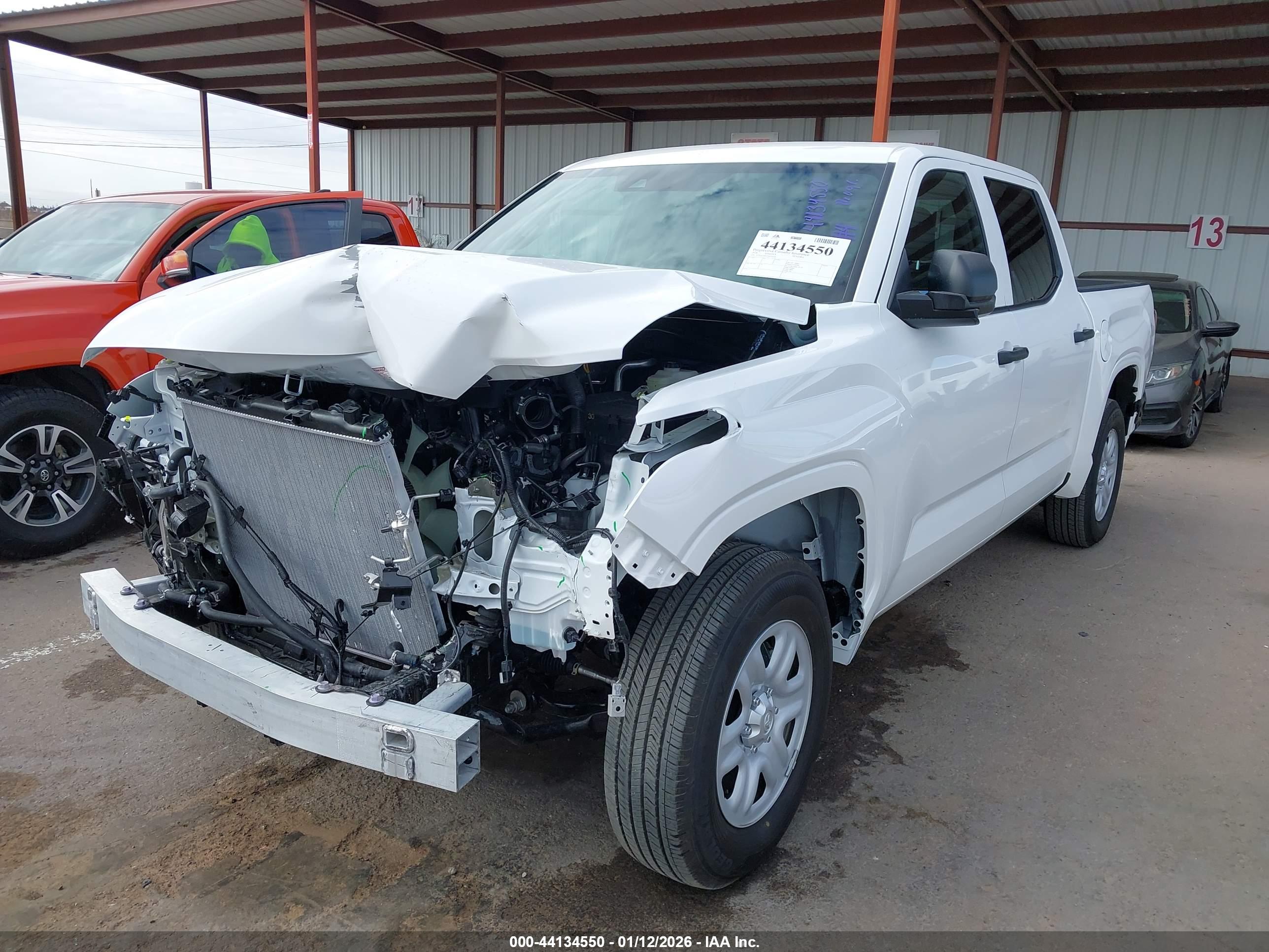 TOYOTA TUNDRA image 2