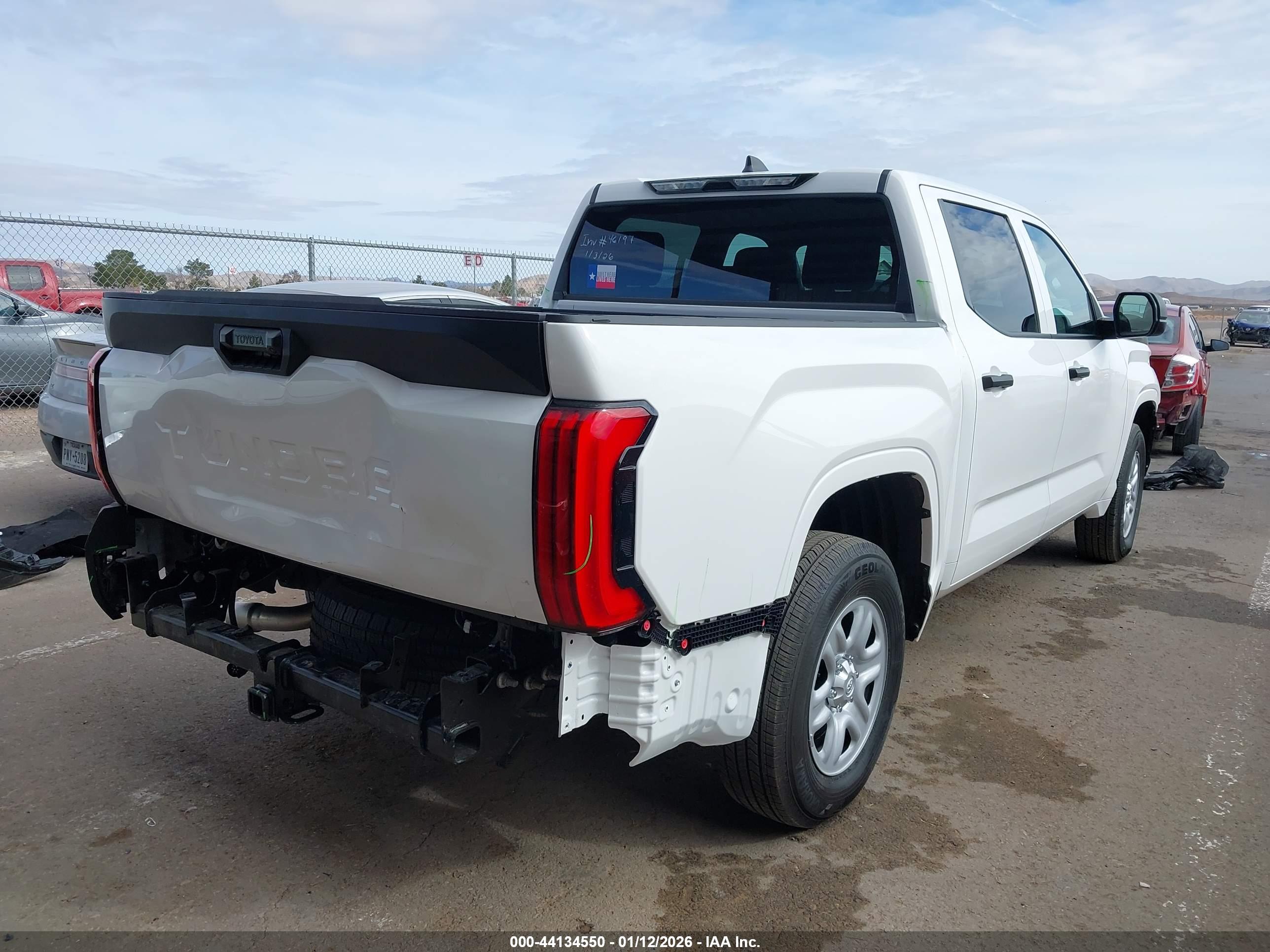 TOYOTA TUNDRA image 4