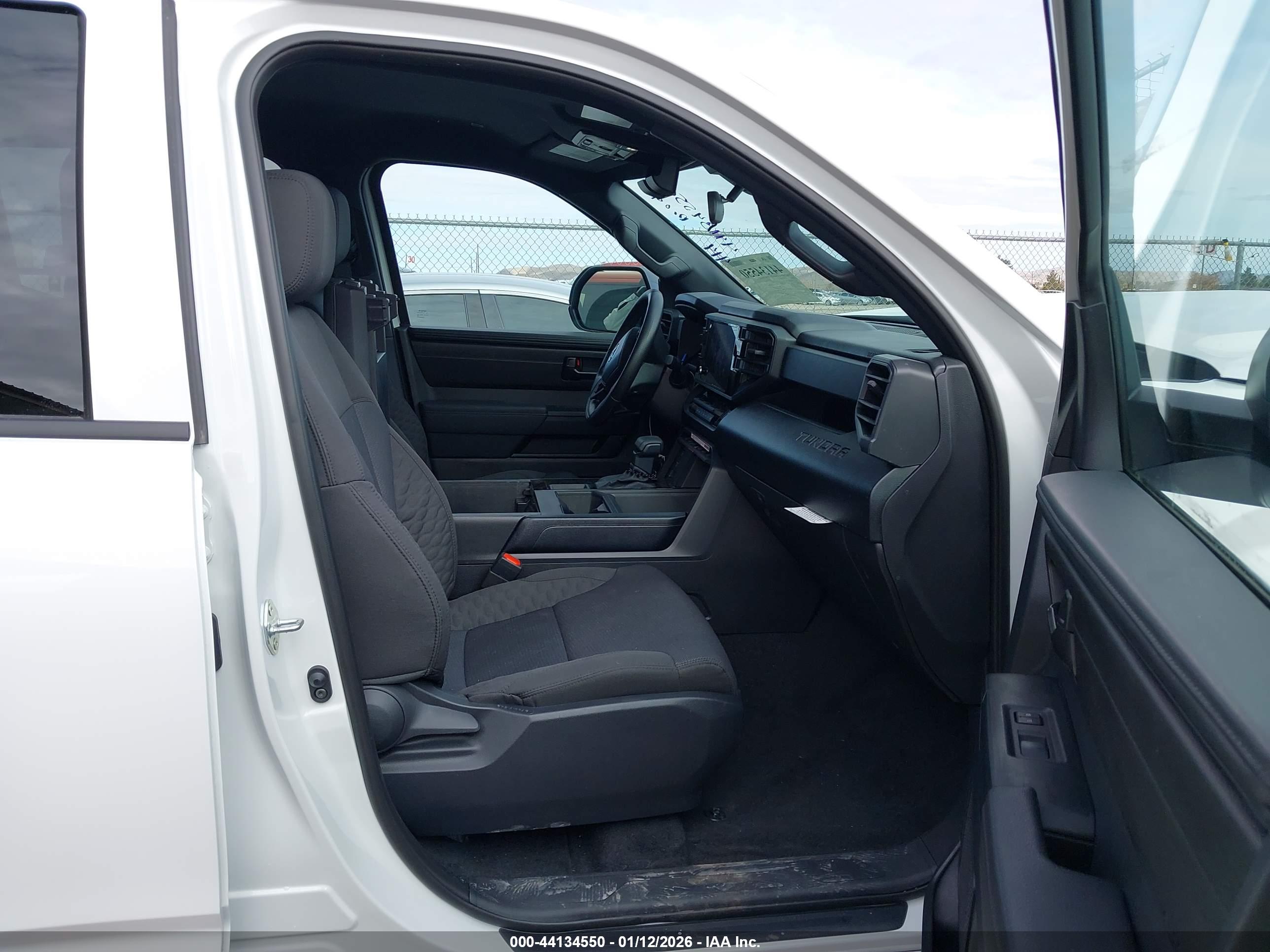 TOYOTA TUNDRA image 5