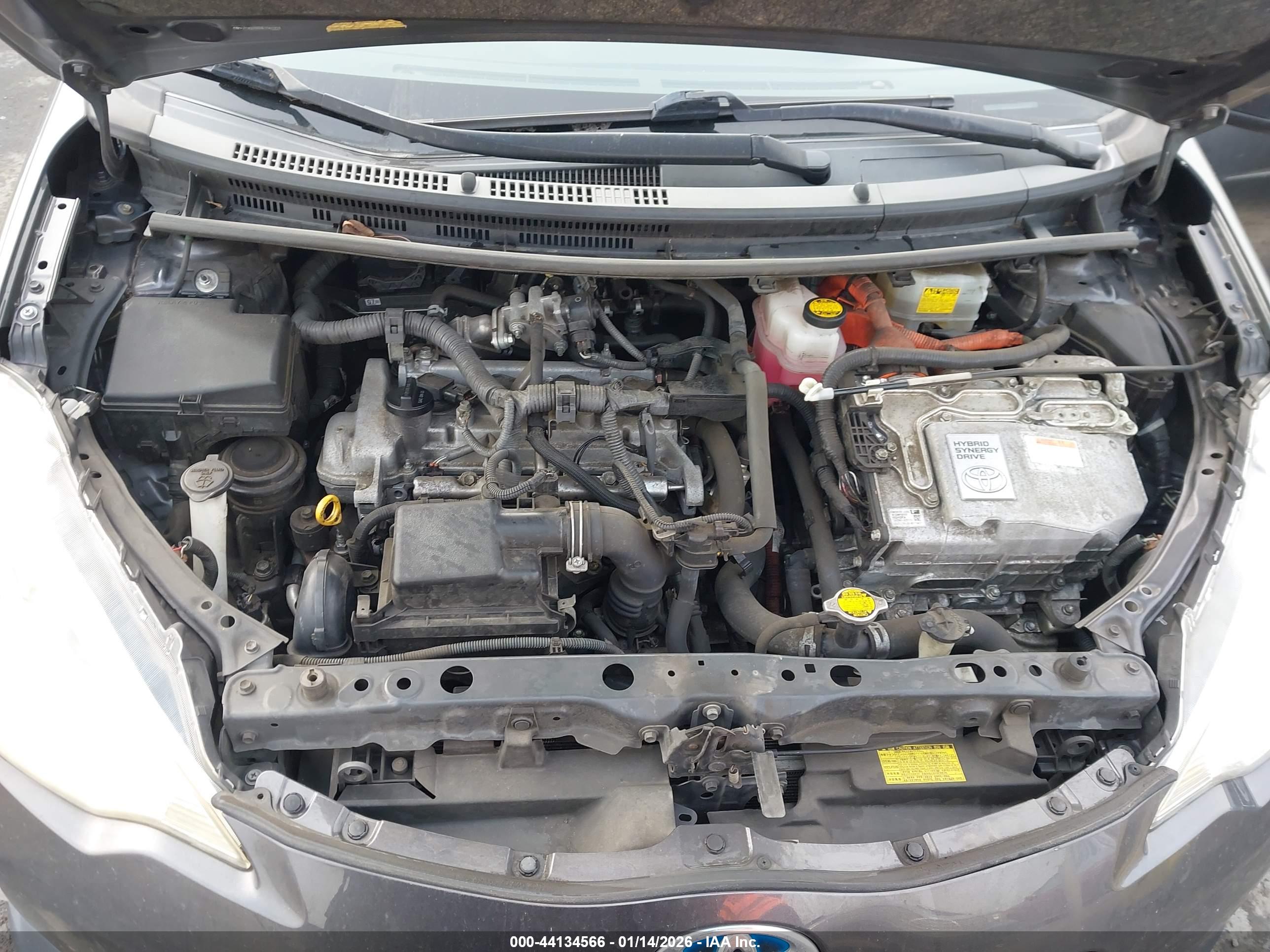 TOYOTA PRIUS image 10