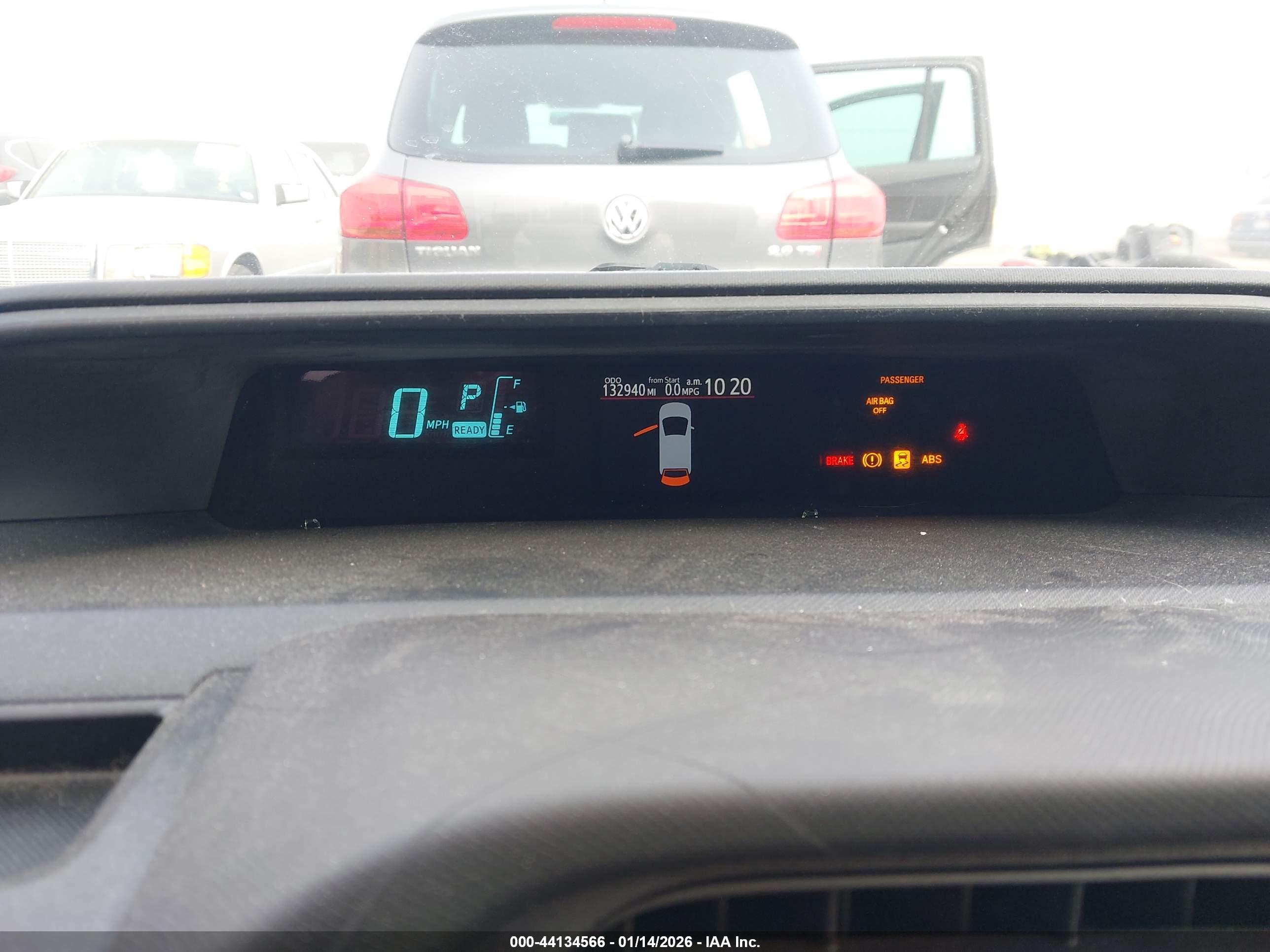 TOYOTA PRIUS image 7